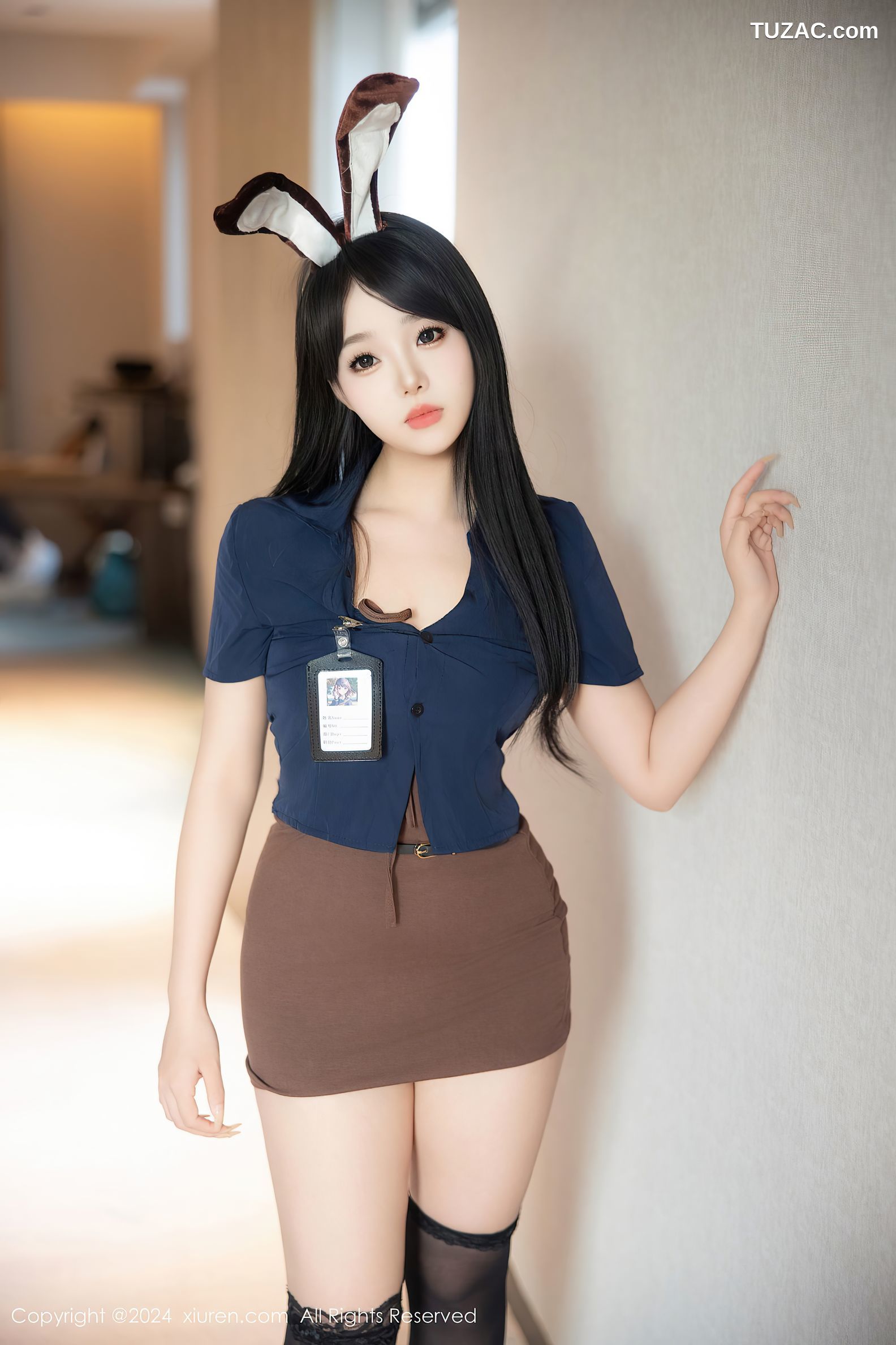 XiuRen秀人网-9083-黎秋秋-兔耳蓝衬衫棕色短裙黑丝爆乳-2024.08.29