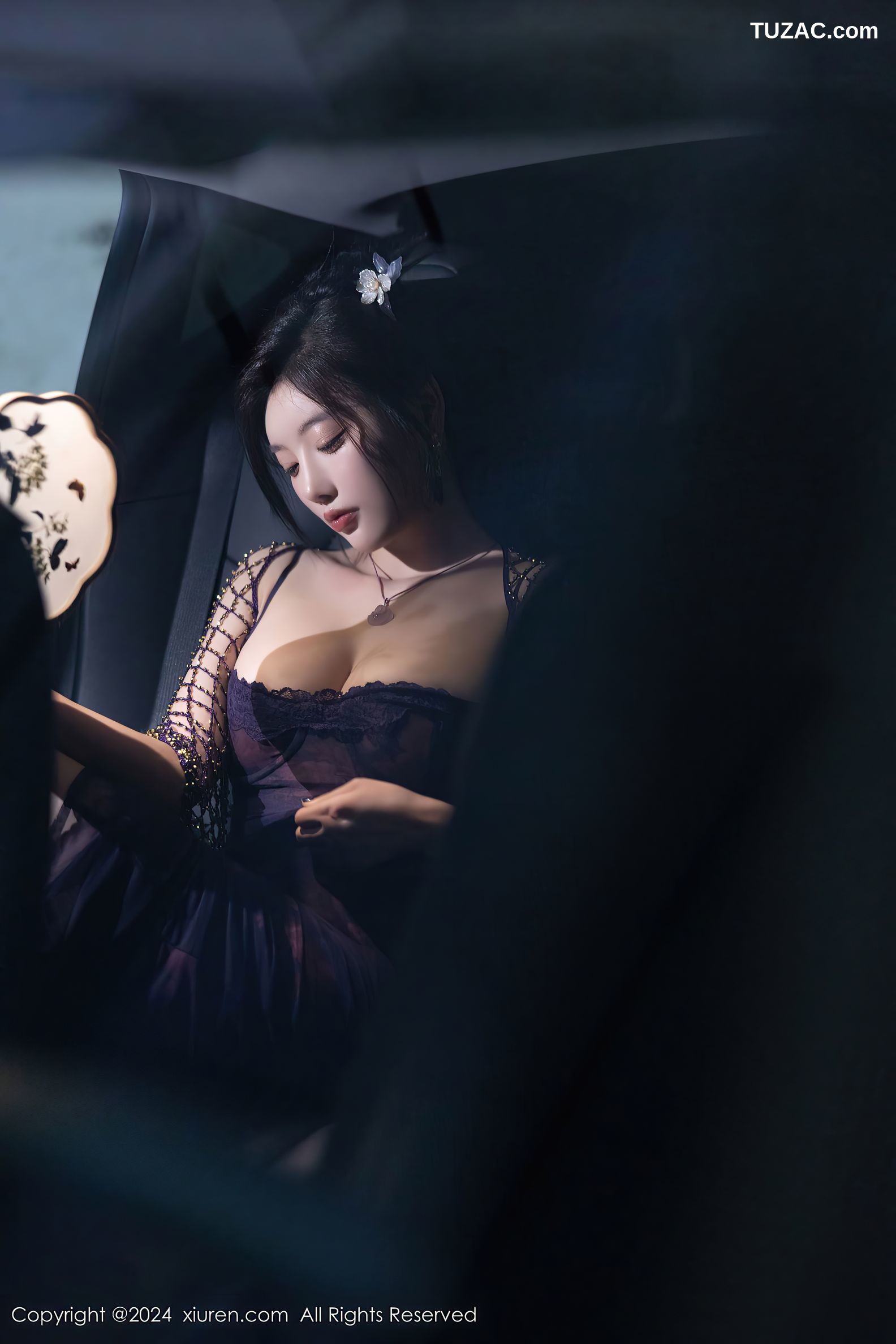 XiuRen秀人网-9092-杨晨晨Yome-紫色吊带连衣裙紫色情趣内衣-2024.08.30