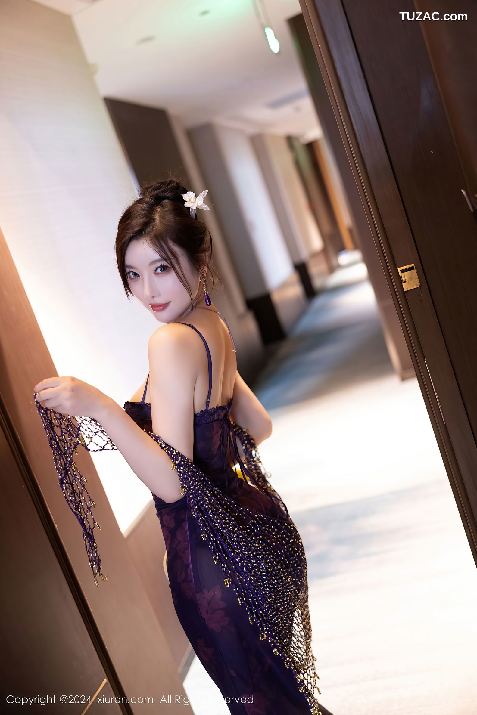XiuRen秀人网-9092-杨晨晨Yome-紫色吊带连衣裙紫色情趣内衣-2024.08.30