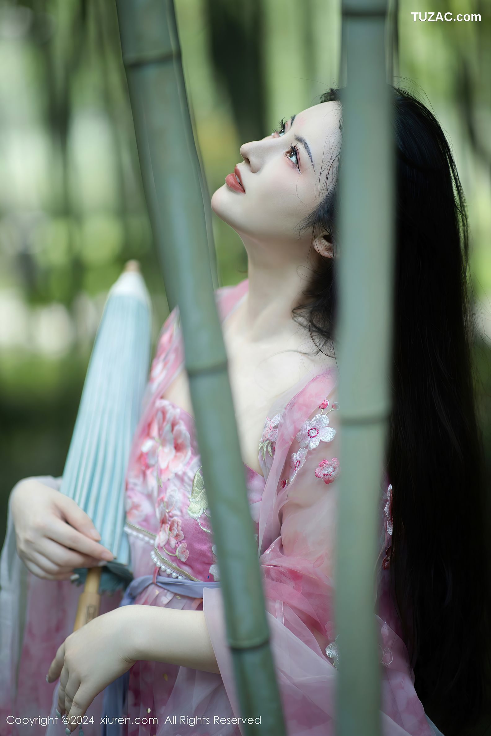 XiuRen秀人网-9100-诗诗kiki-古风粉纱户外竹林小溪真空湿身-2024.09.02