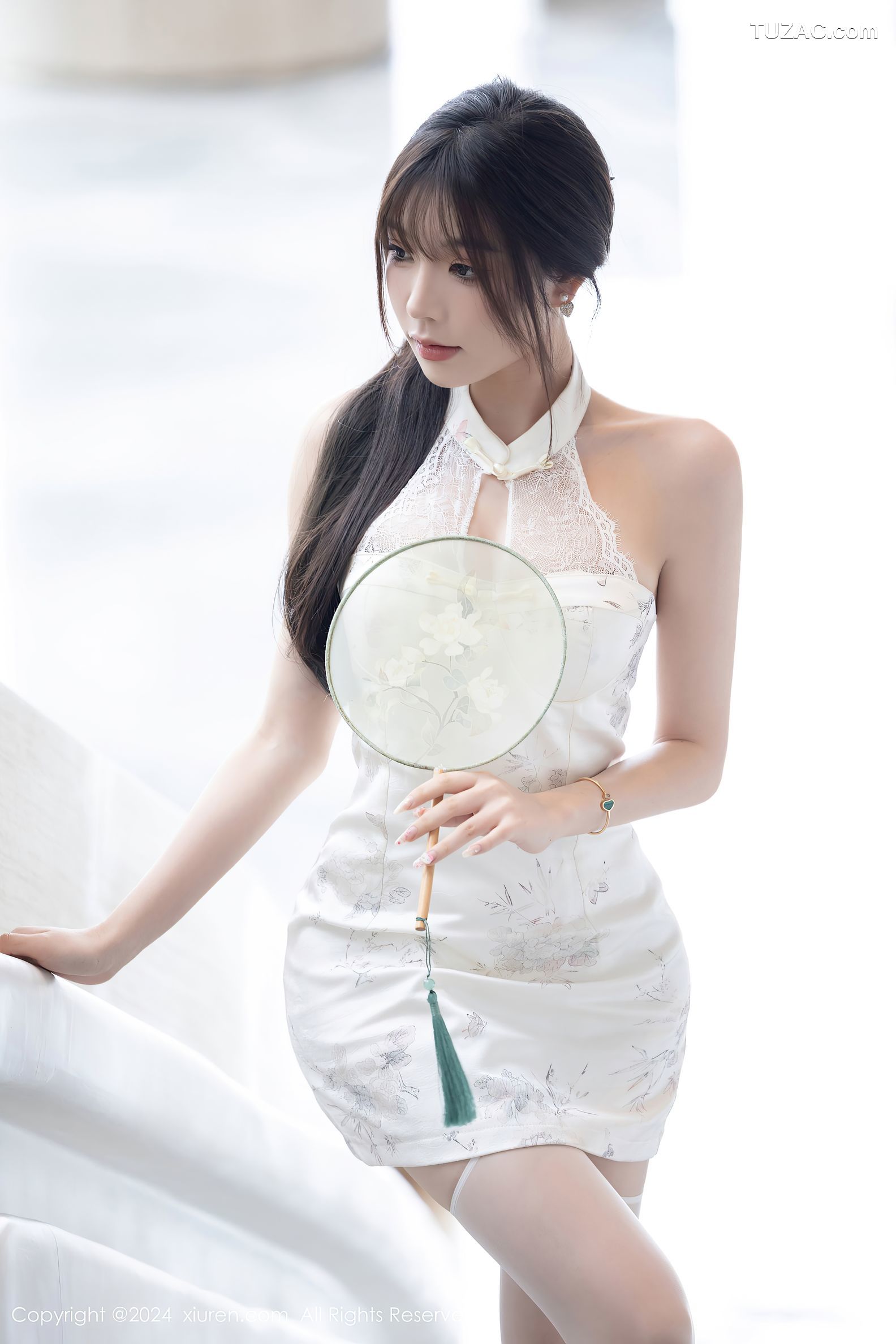 XiuRen秀人网-9101-徐莉芝Booty-白色连衣短裙白蕾丝内衣-2024.09.02