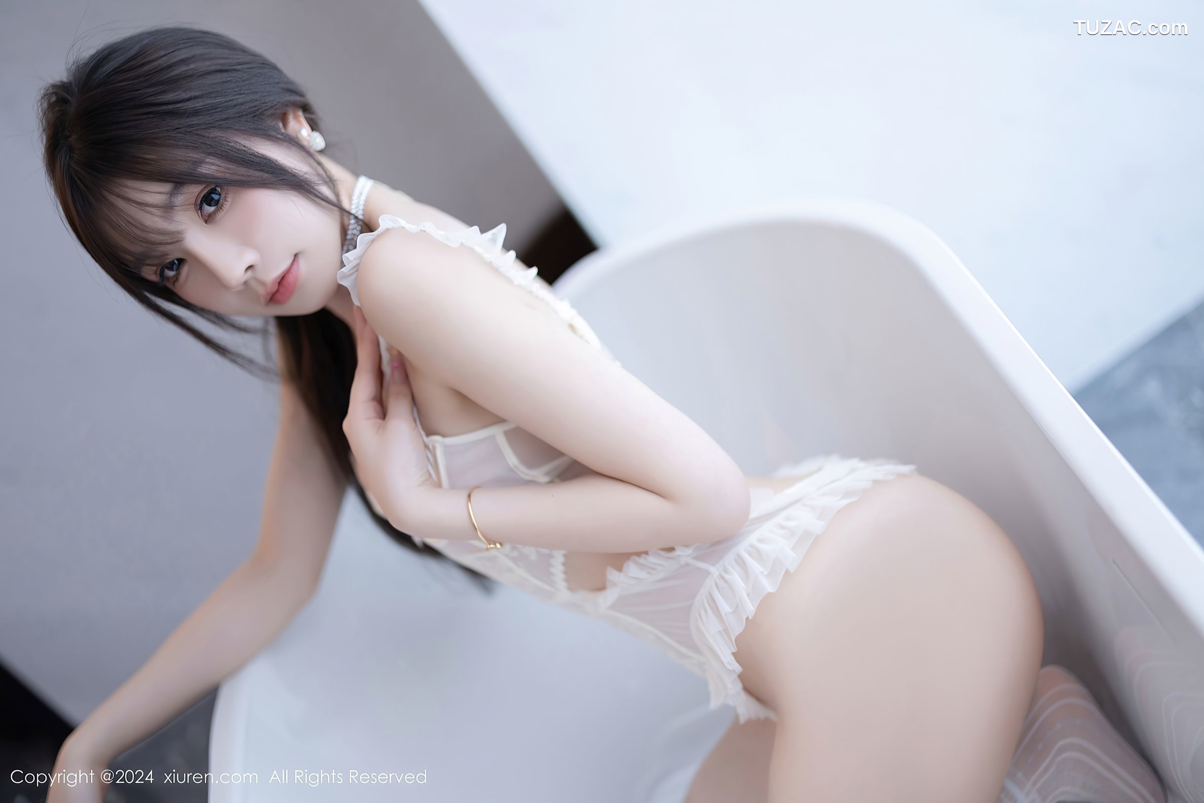 XiuRen秀人网-9101-徐莉芝Booty-白色连衣短裙白蕾丝内衣-2024.09.02