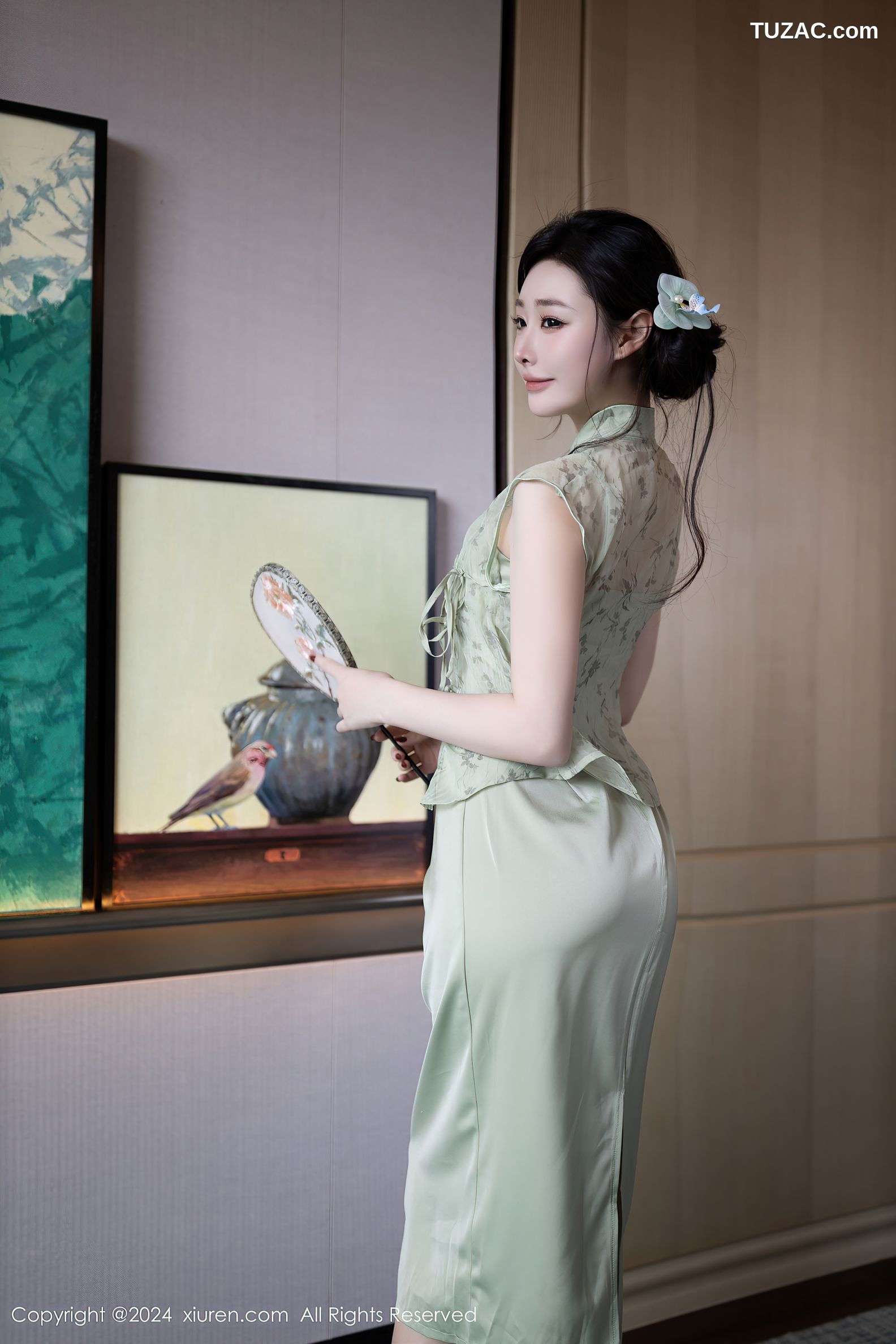 XiuRen秀人网-9124-小逗逗-民国风淡绿旗袍淡绿透视薄纱亵衣爆乳-2024.09.06