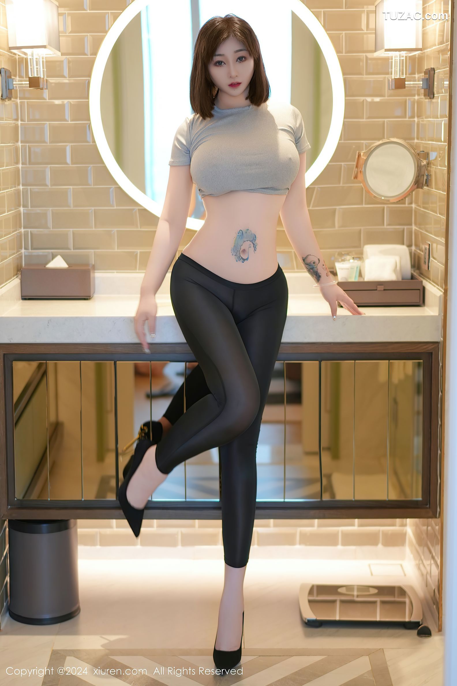 XiuRen秀人网-9153-妲己_Toxic-灰色T恤黑色紧身裤-2024.09.13