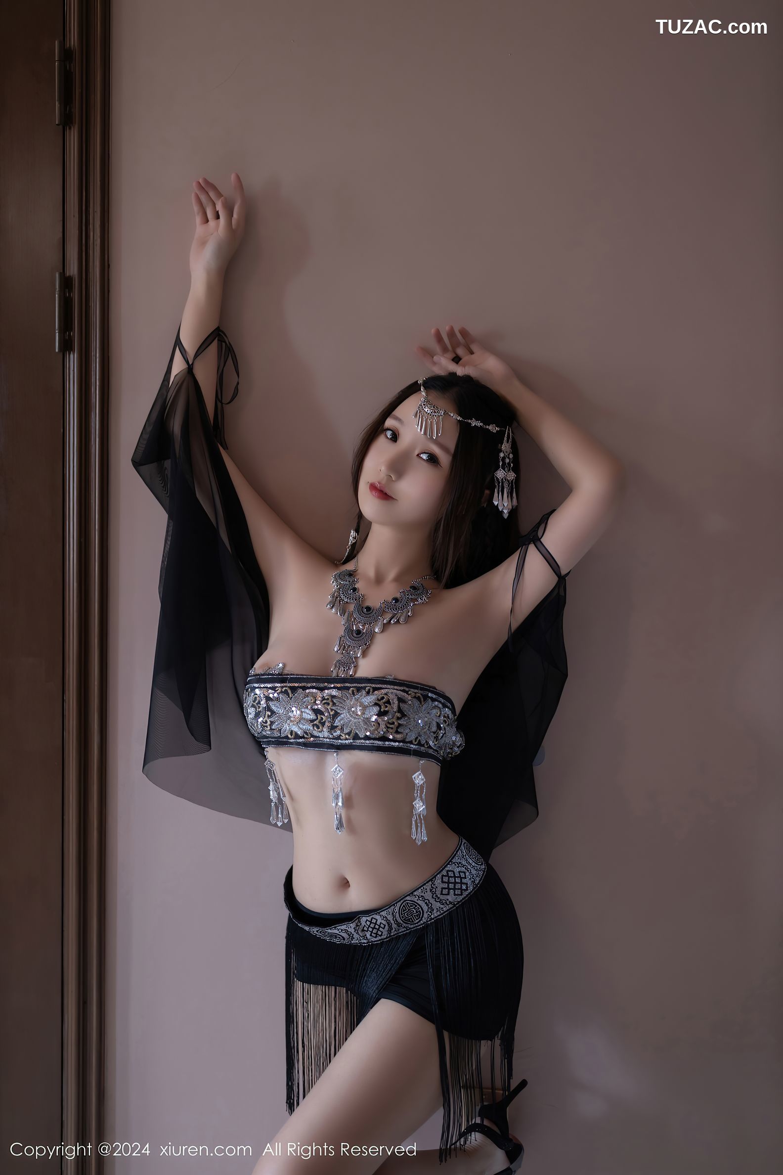 XiuRen秀人网-9172-杏子Yada-民族风抹胸轻透黑纱爆乳-2024.09.18