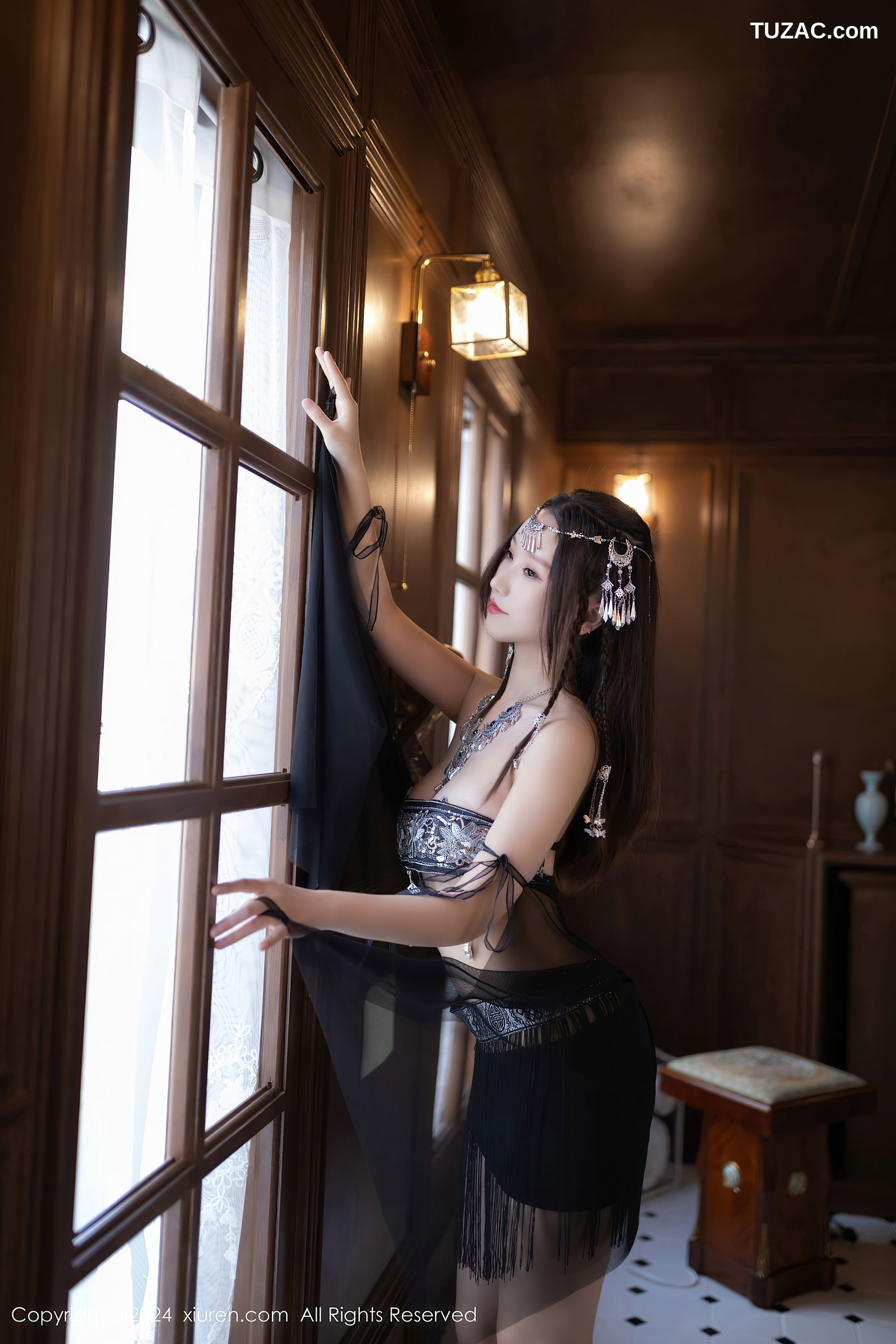 XiuRen秀人网-9172-杏子Yada-民族风抹胸轻透黑纱爆乳-2024.09.18