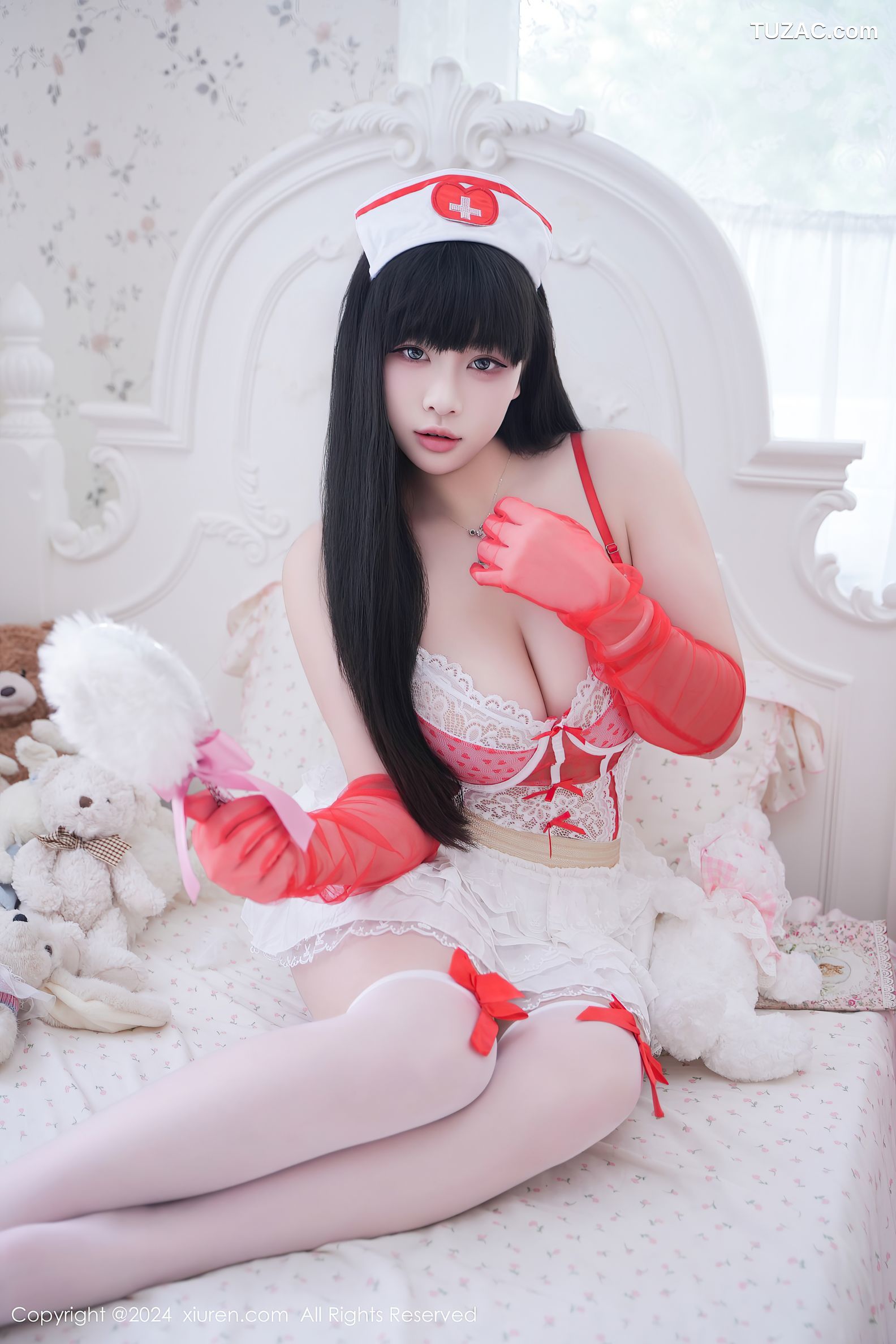 XiuRen秀人网-9177-mini米妮-新人首套写真-红色手套白蕾丝情趣护士内衣-2024.09.19
