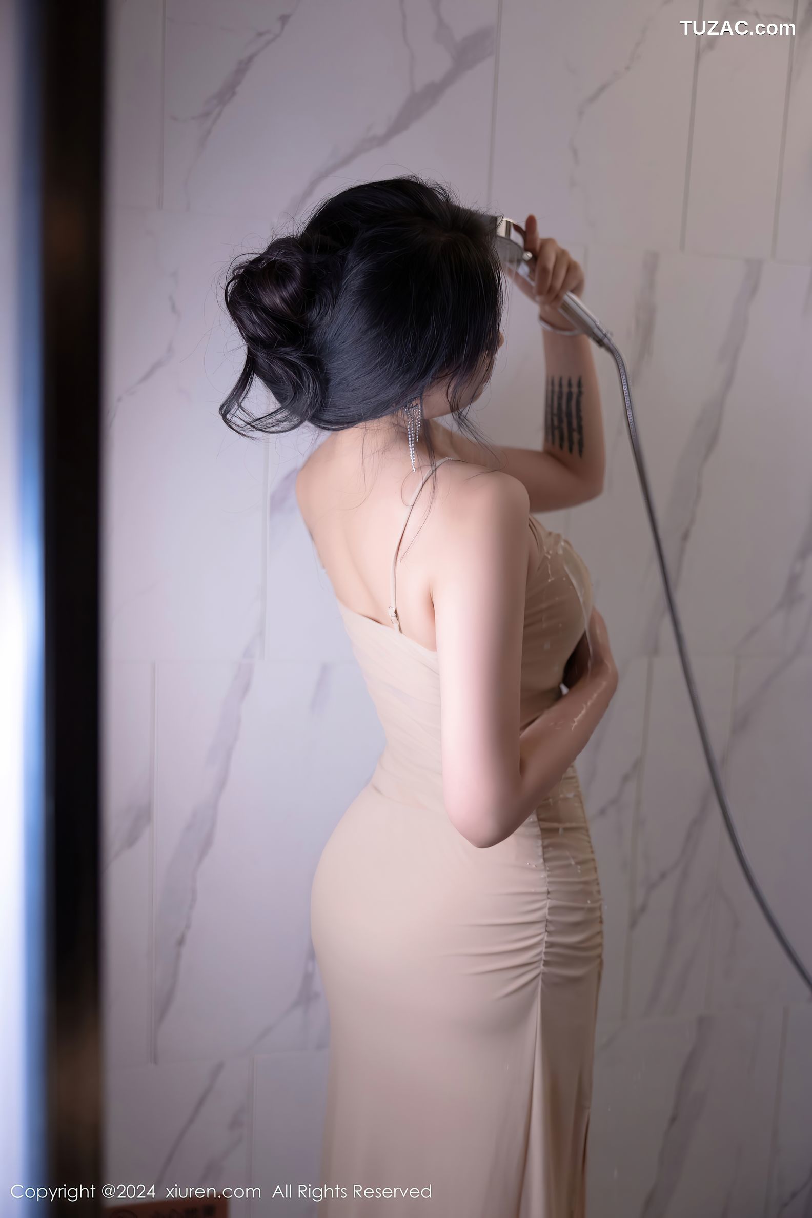 XiuRen秀人网-9180-娜比-透视灰纱礼服裙-肉色吊带连衣裙湿身-2024.09.19