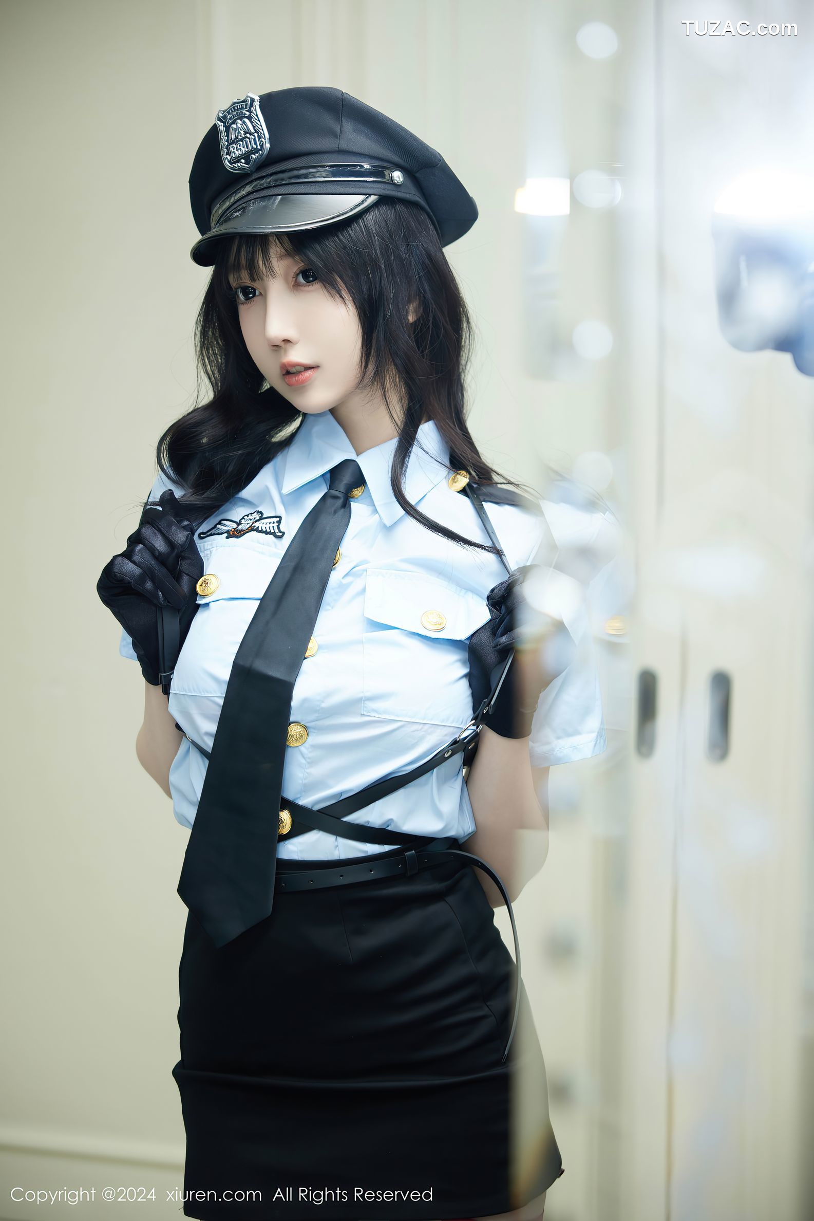 XiuRen秀人网-9185-玥儿玥er-情趣警服蓝衬衫黑短裙黑丝-2024.09.20
