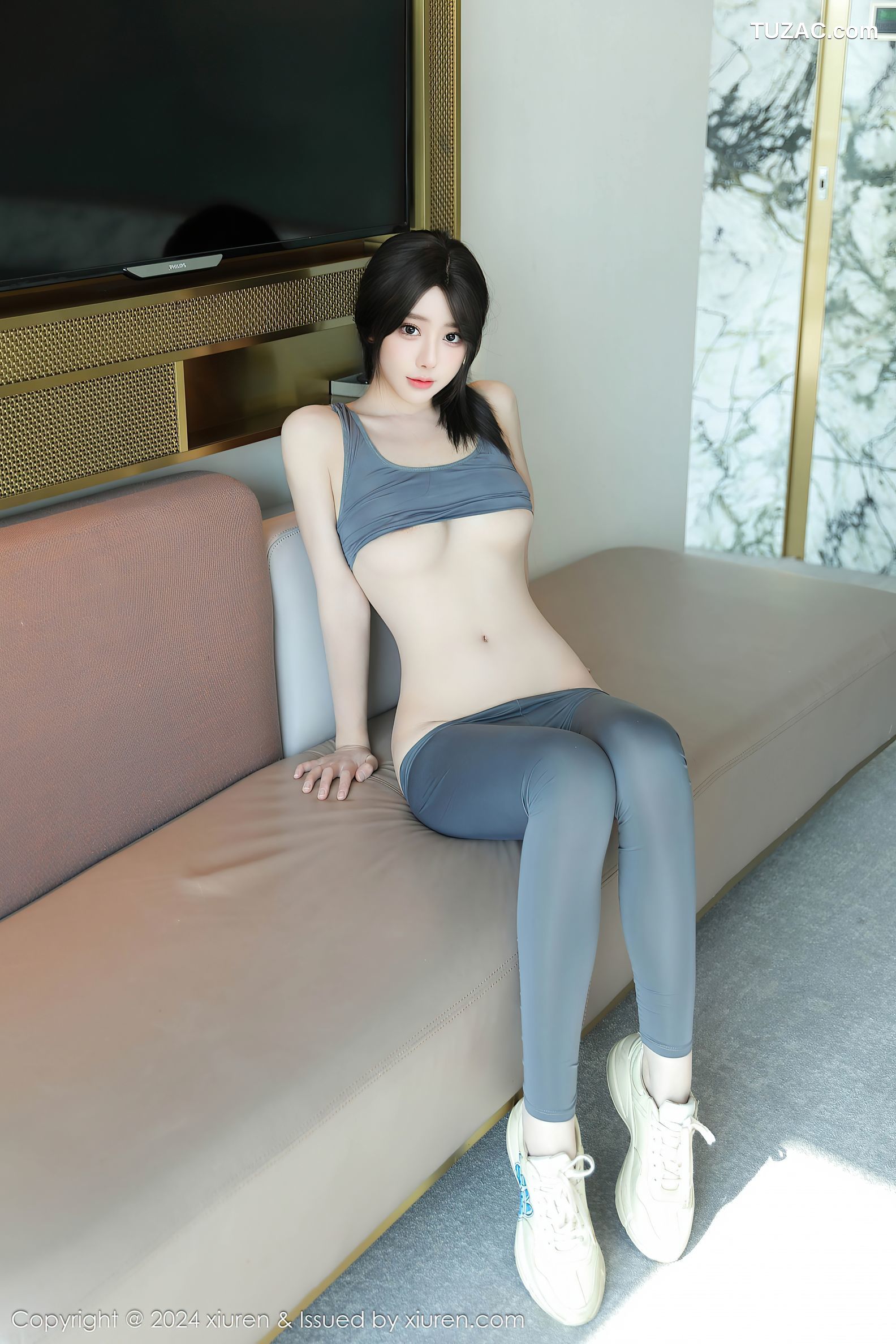 XiuRen秀人网-9187-桃妖夭-健身馆场景灰色运动背心情趣瑜伽裤爆乳-2024.09.20