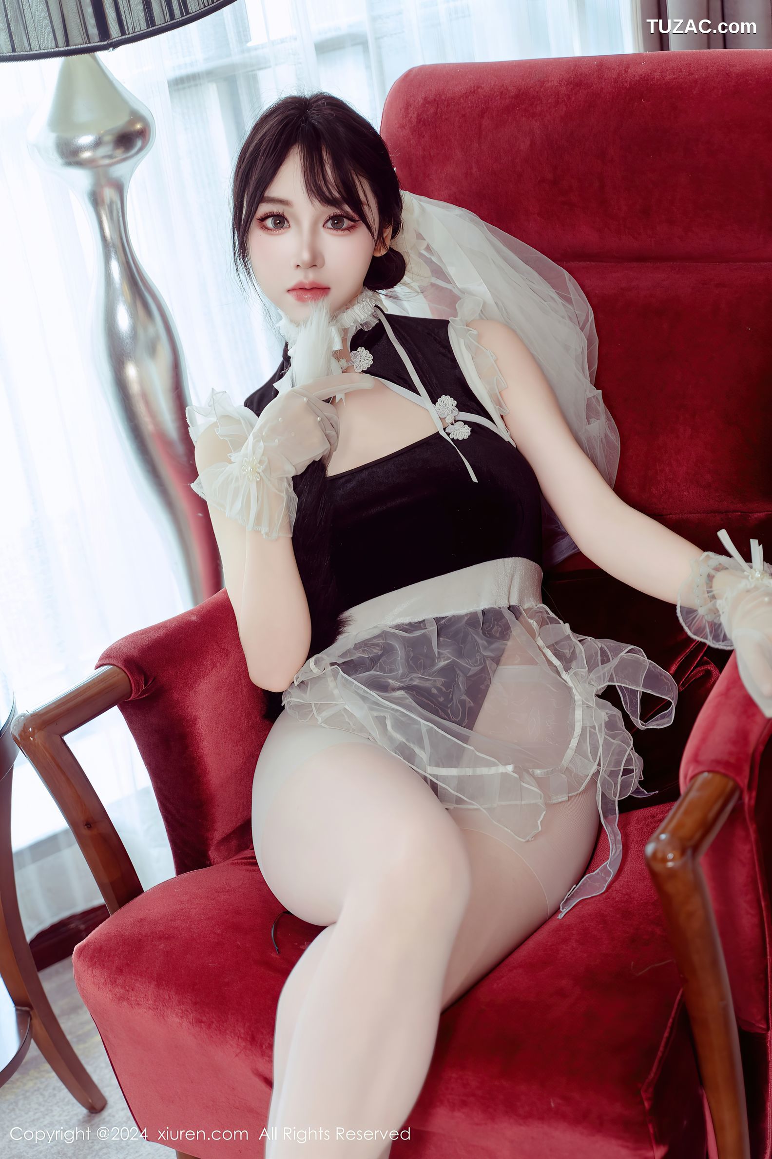XiuRen秀人网-9197-汐汐爱吃草莓-猫系小女仆白纱爆乳-2024.09.24