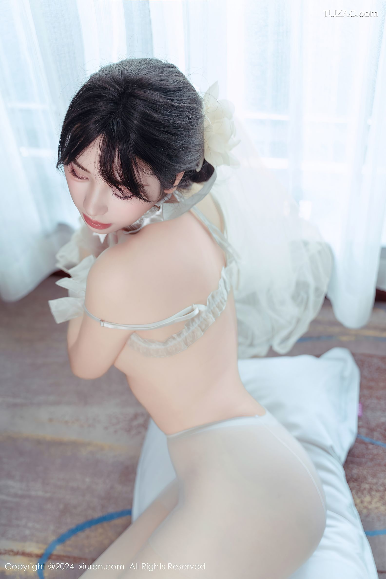 XiuRen秀人网-9197-汐汐爱吃草莓-猫系小女仆白纱爆乳-2024.09.24