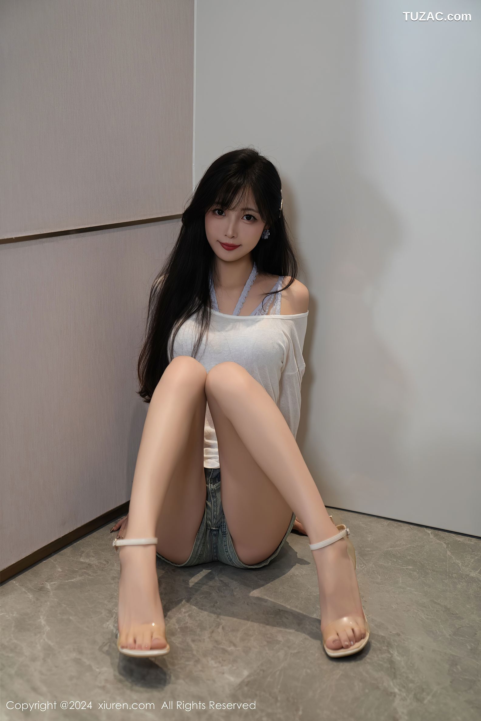 XiuRen秀人网-9215-林星阑-白T超短牛仔裤淡灰内衣-2024.09.26