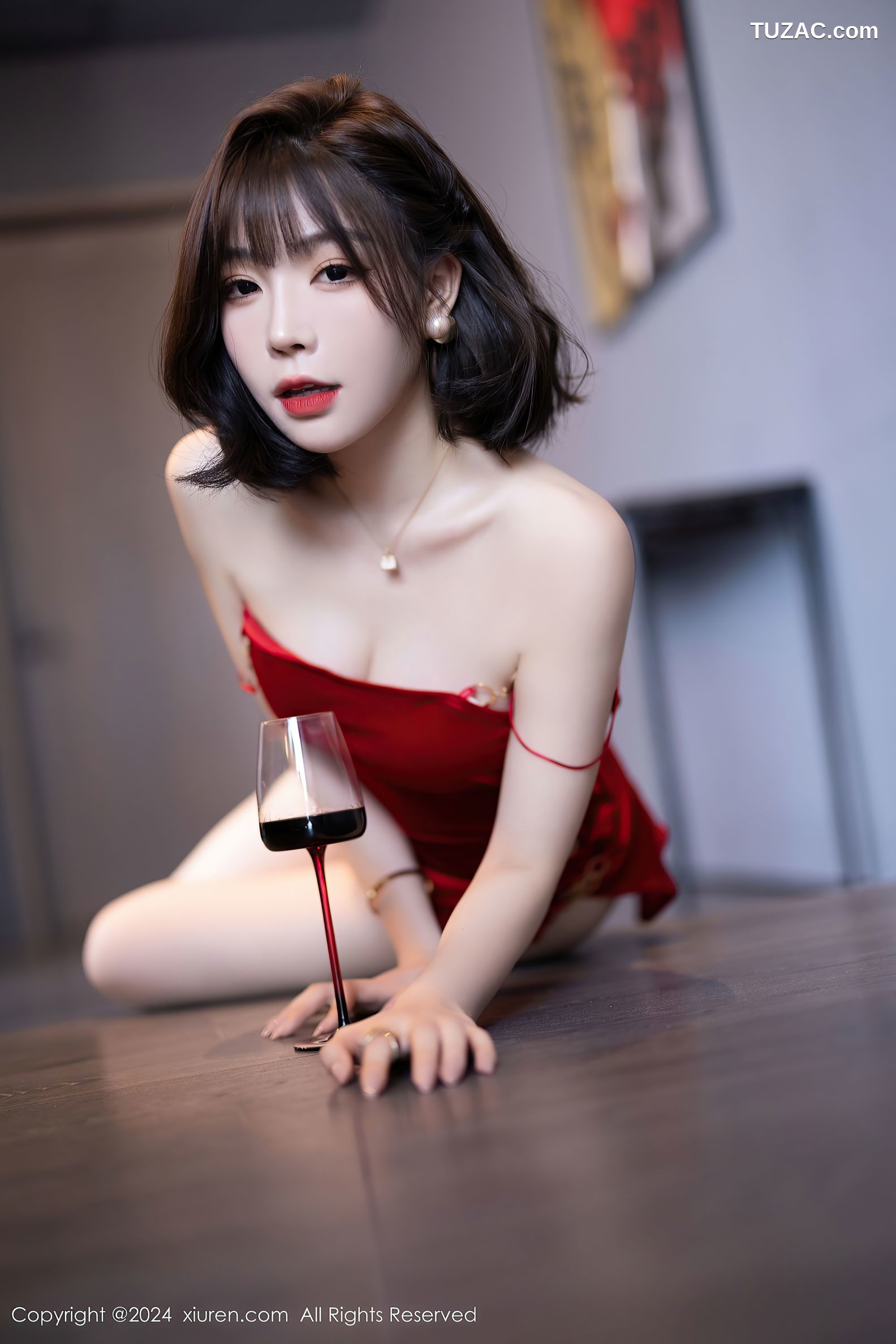 XiuRen秀人网-9229-徐莉芝Booty-红裙红色情趣内衣-2024.09.29