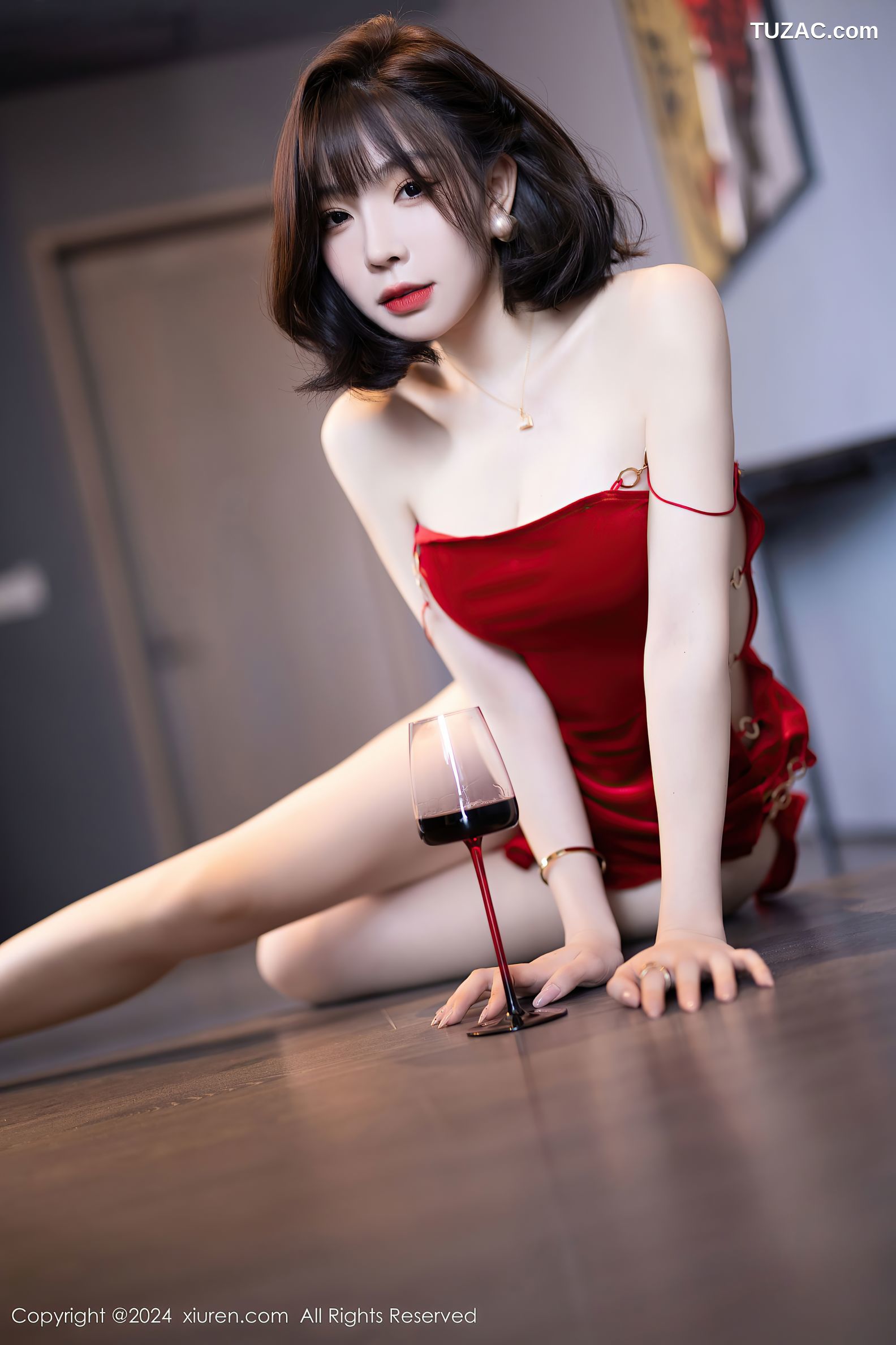 XiuRen秀人网-9229-徐莉芝Booty-红裙红色情趣内衣-2024.09.29