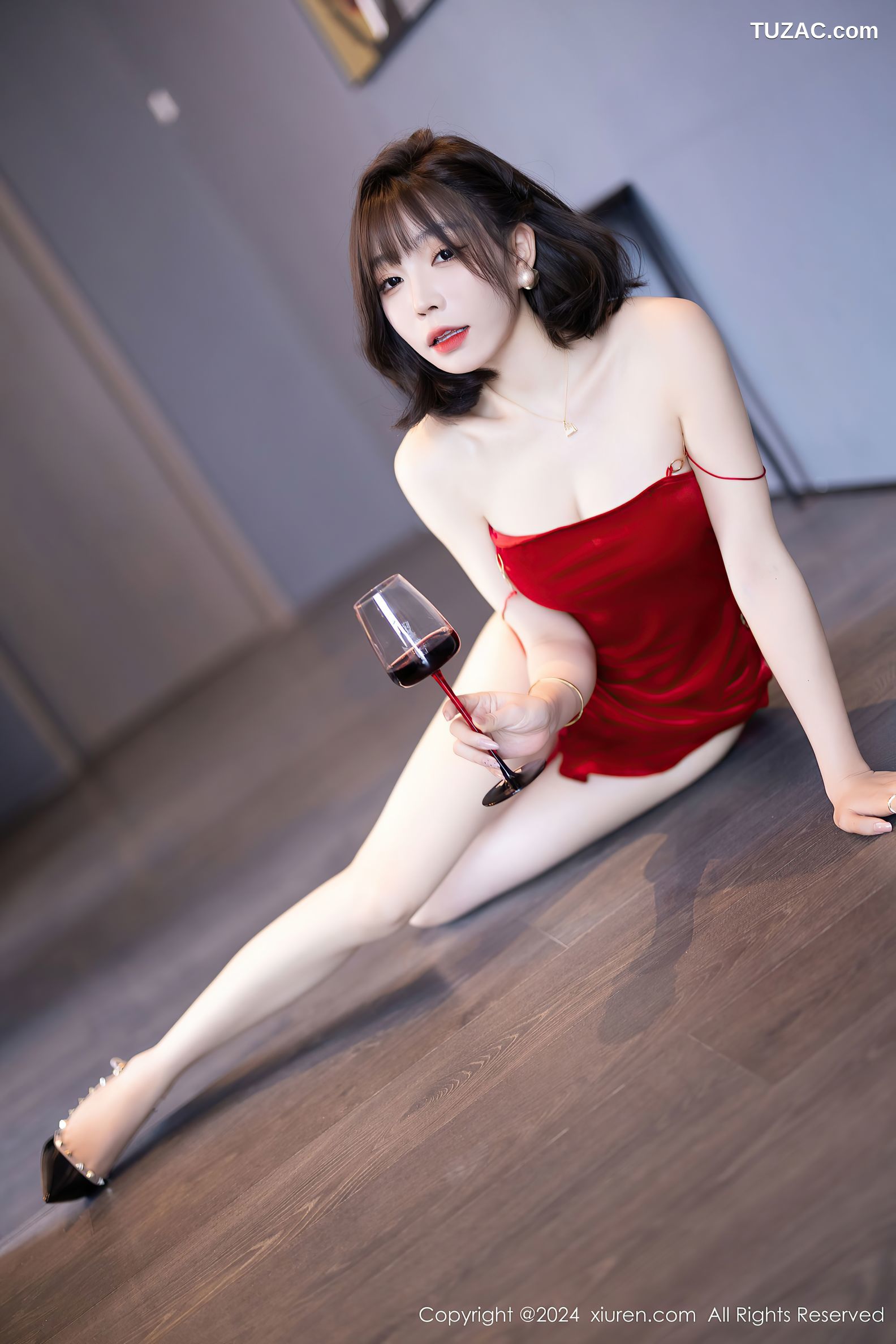 XiuRen秀人网-9229-徐莉芝Booty-红裙红色情趣内衣-2024.09.29