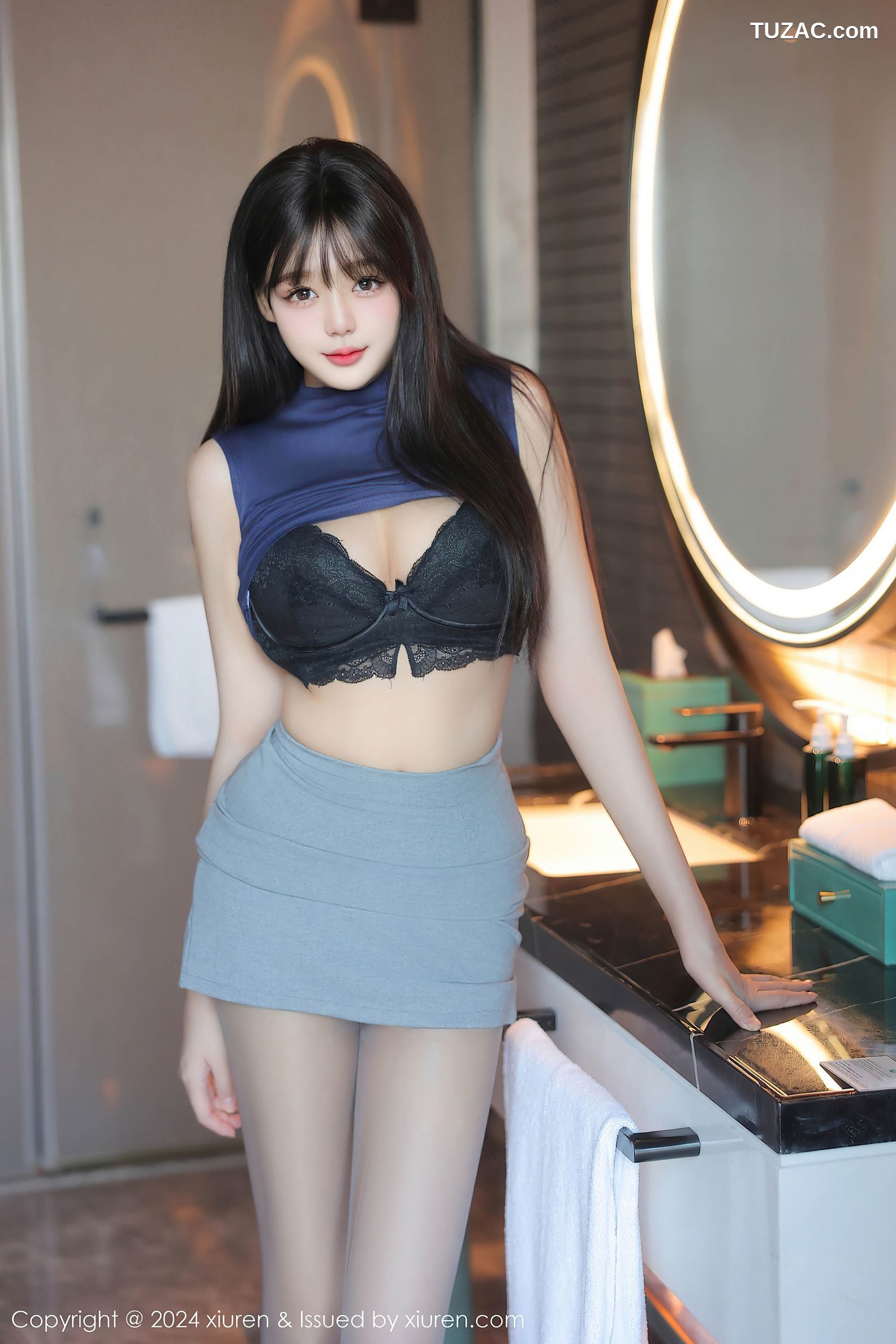 XiuRen秀人网-9233-柚柚小奶瓶-巨乳萝莉深蓝无袖T灰色短裙灰丝-2024.09.30