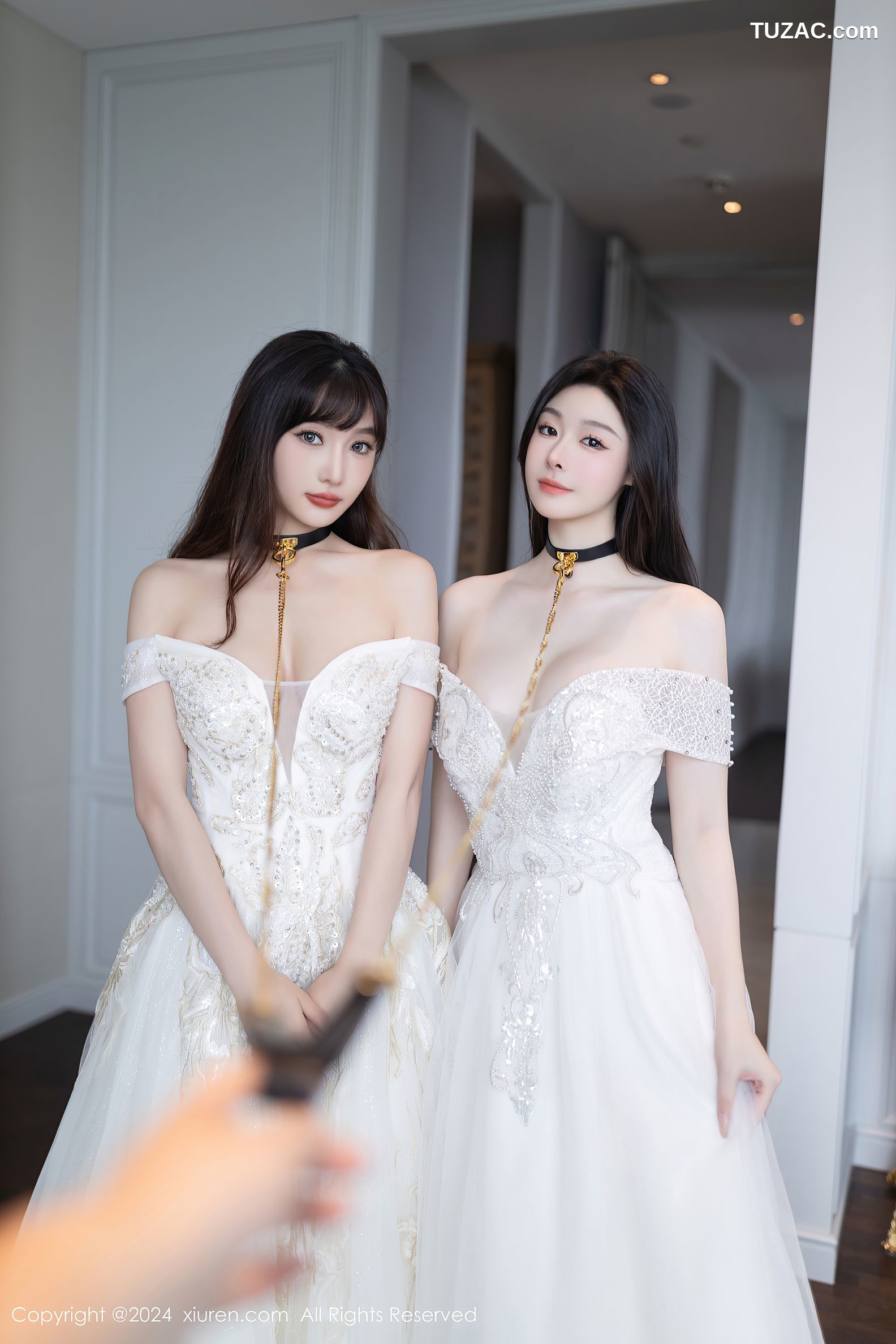 XiuRen秀人网-9240-小逗逗-陆萱萱-姐妹花白色婚纱白色内衣激情互动-2024.09.30