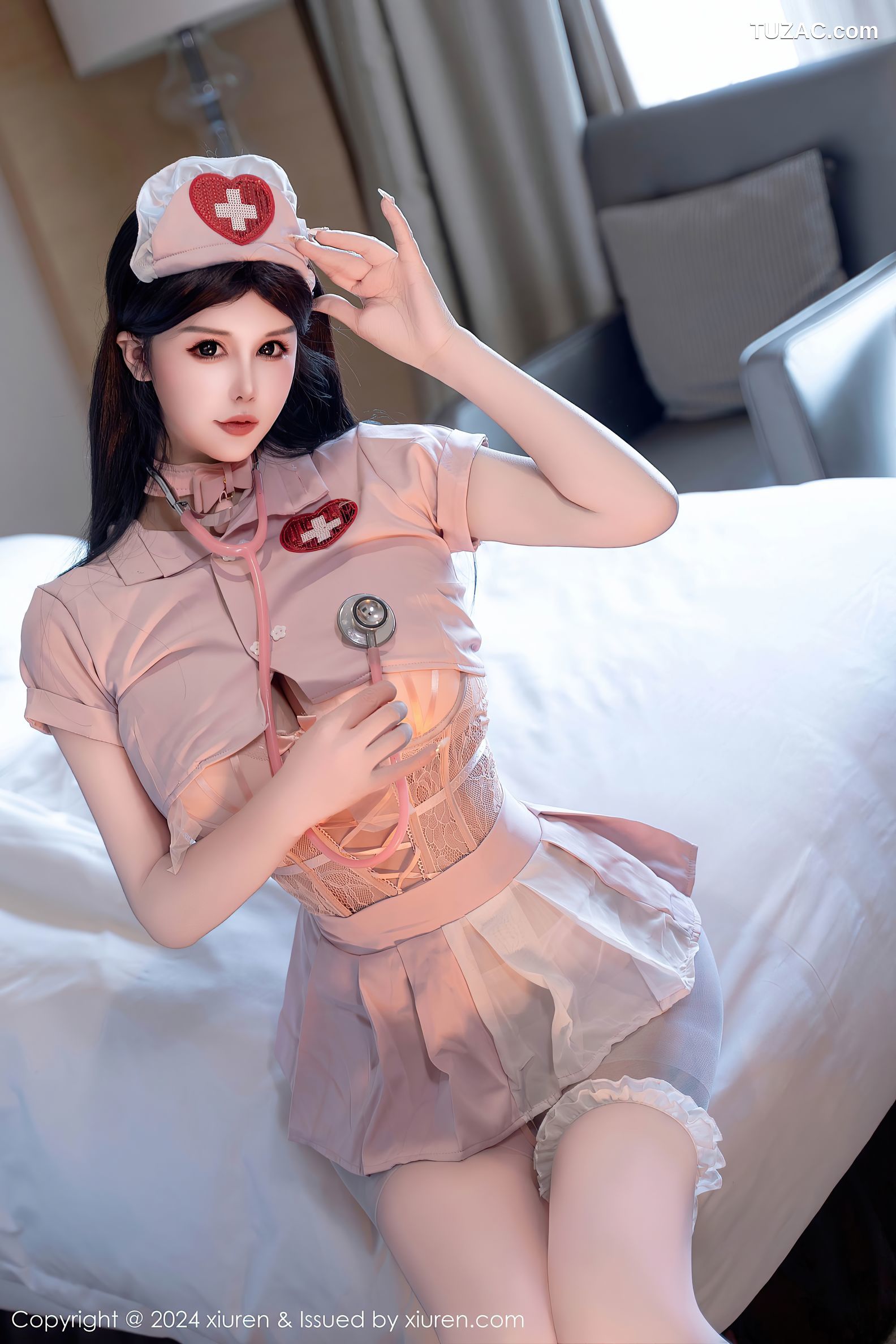 XiuRen秀人网-9244-陈芊儿-淡粉情趣护士装爆乳-2024.10.08