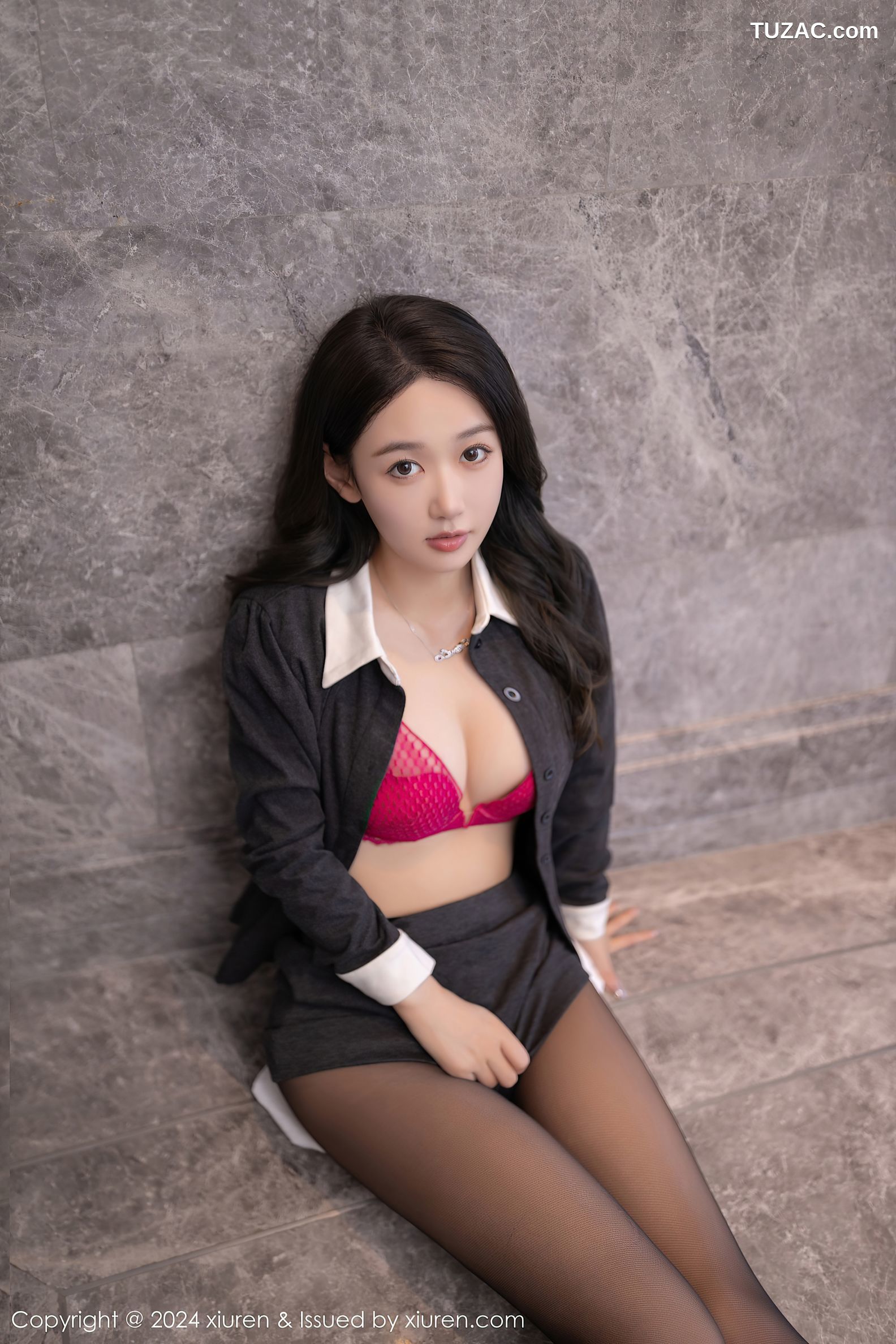 XiuRen秀人网-9250-唐安琪-黑色管家制服红色内衣黑丝-2024.10.08