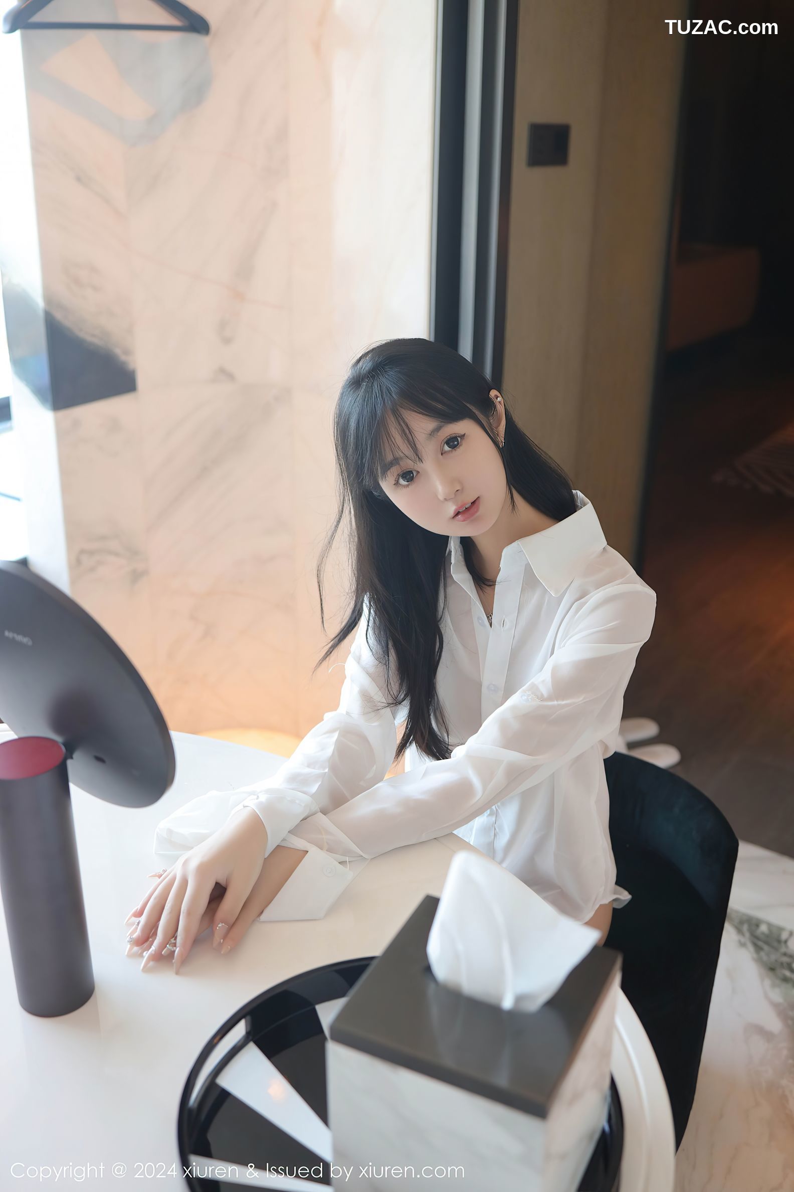 XiuRen秀人网-9251-林好好-首套写真-白色衬衣萝莉-2024.10.09