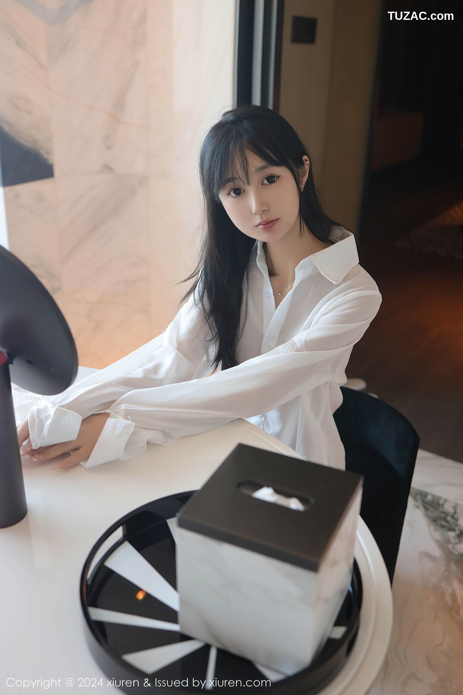 XiuRen秀人网-9251-林好好-首套写真-白色衬衣萝莉-2024.10.09