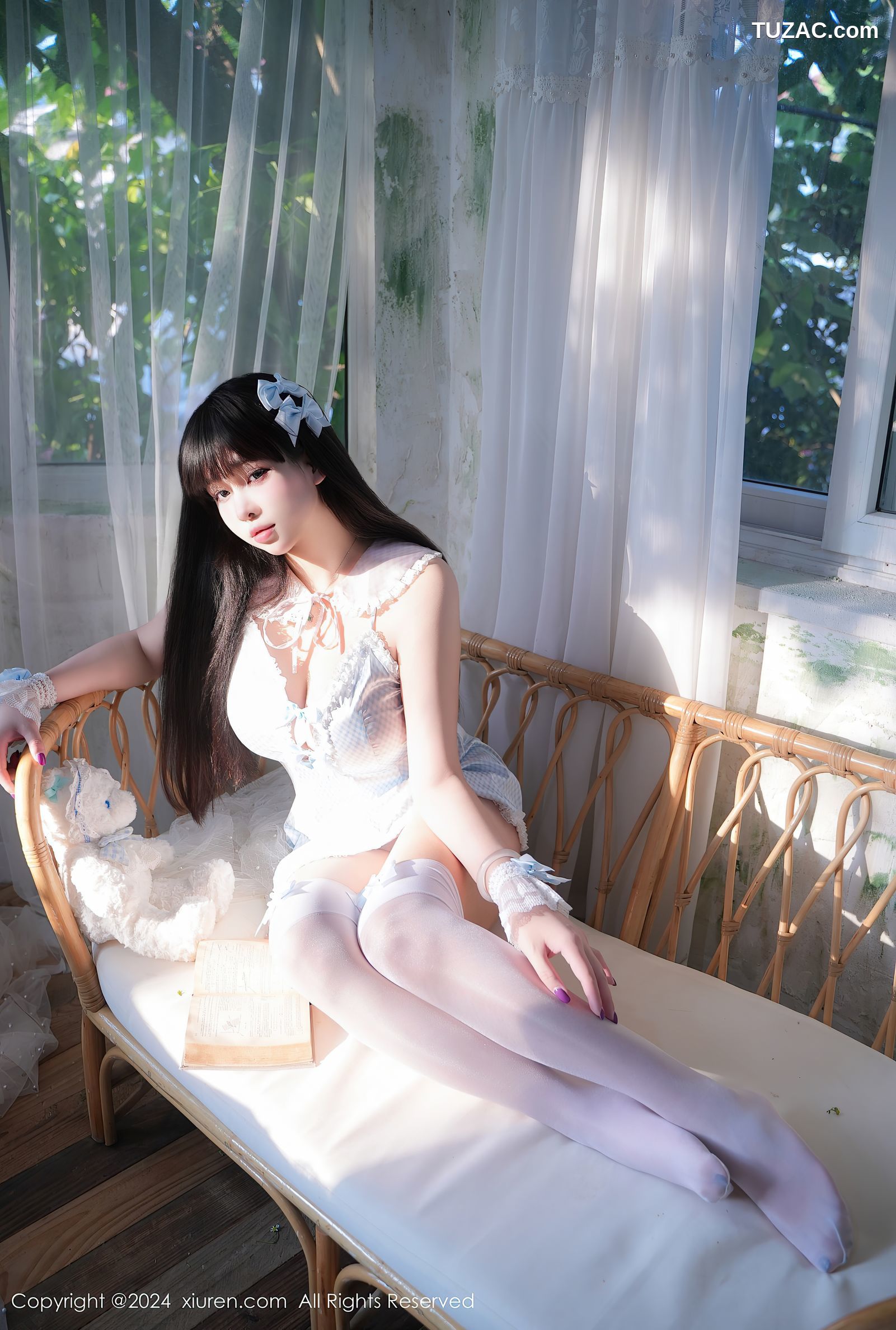 XiuRen秀人网-9258-正妹Abby-首套写真-淡蓝女仆装-2024.10.10