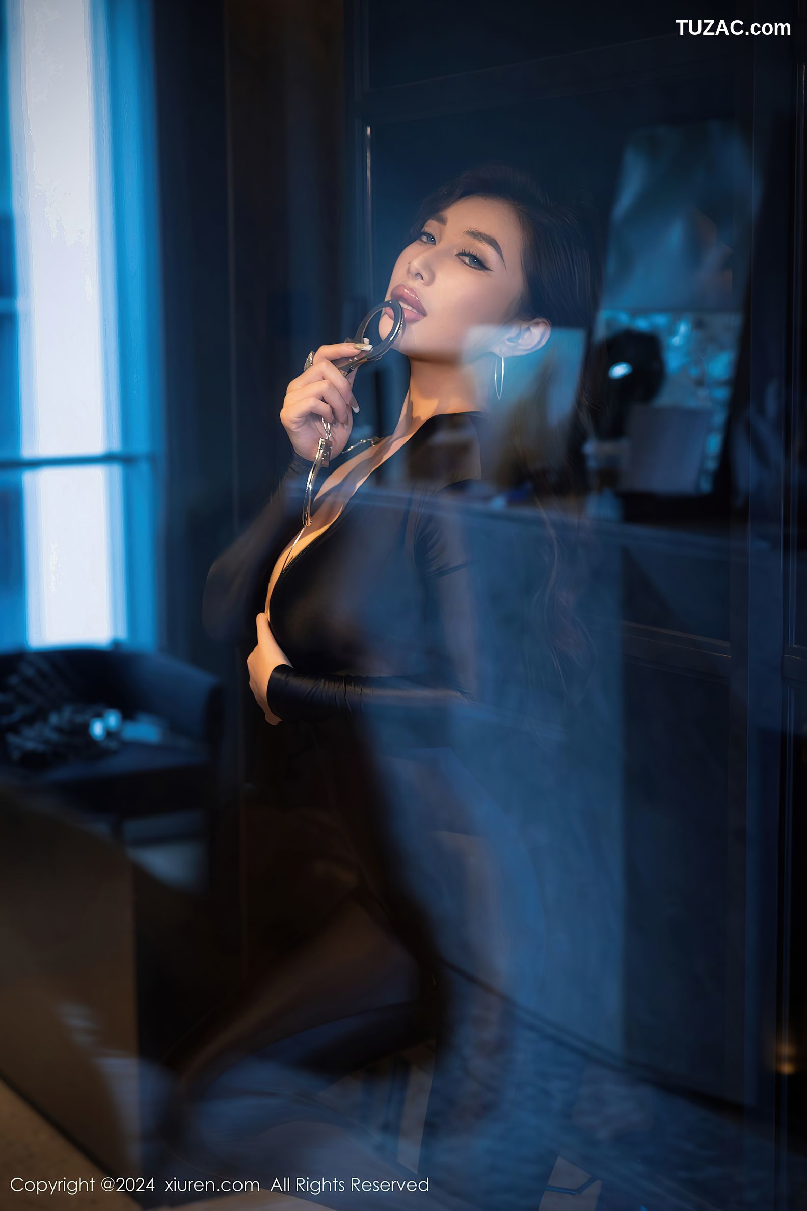 XiuRen秀人网-9259-FE-黑色紧身衣女检察官黑丝-2024.10.10