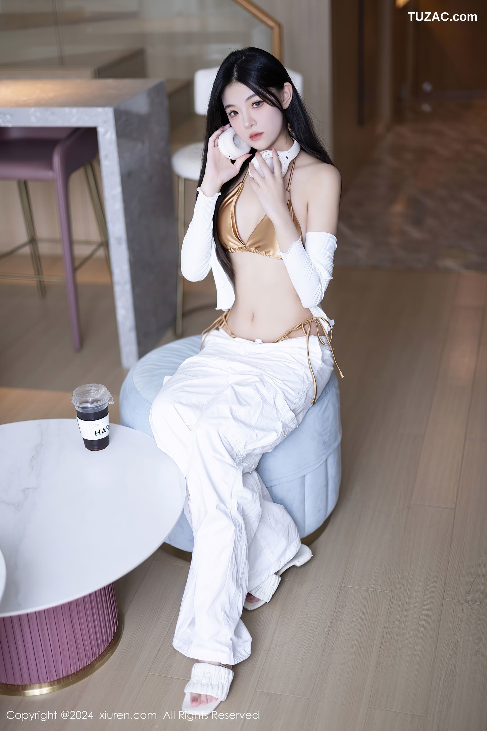 XiuRen秀人网-9262-初梦瑶-白衣白长裤金色内衣-红色睡衣-2024.10.10