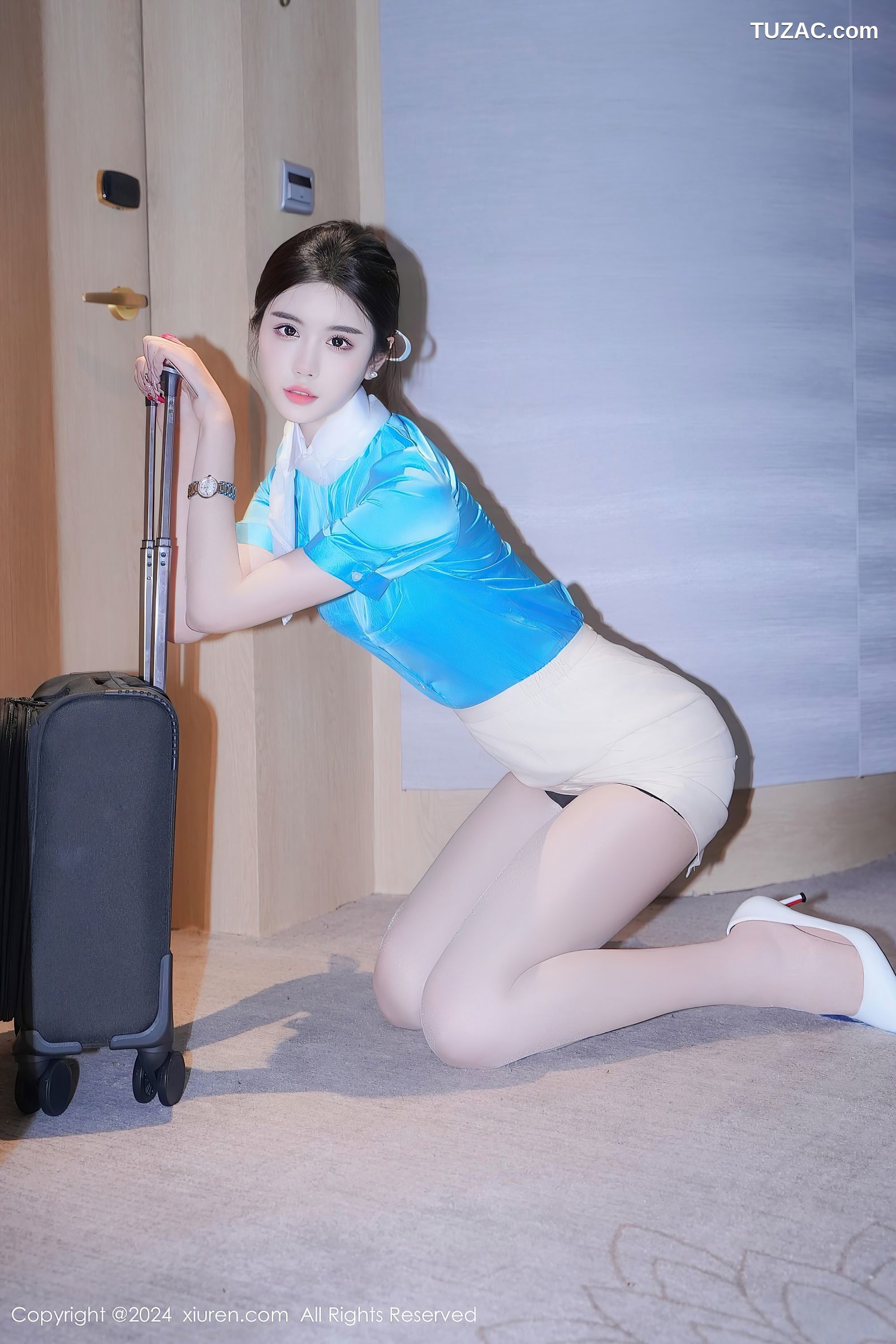 XiuRen秀人网-9269-Erikaki-天蓝色空姐制服肉丝-2024.10.11