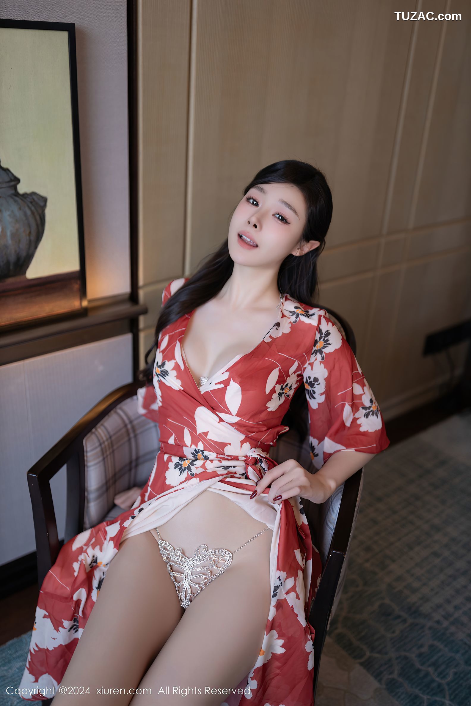 XiuRen秀人网-9270-小逗逗-红色印花和服爆乳-2024.10.11