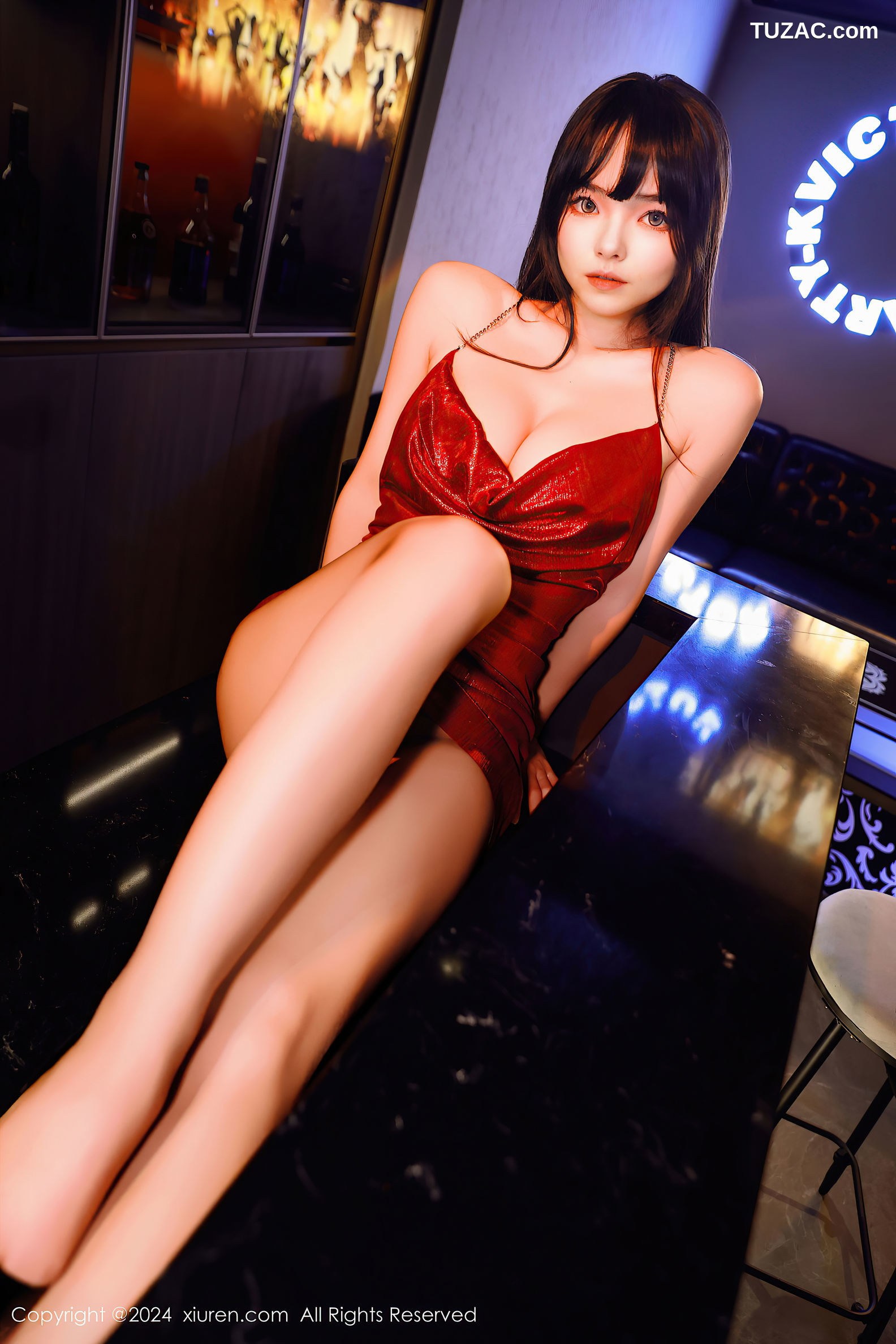 XiuRen秀人网-9295-叫我小猫-红色吊带短裙红绳爆乳绑缚-2024.10.16