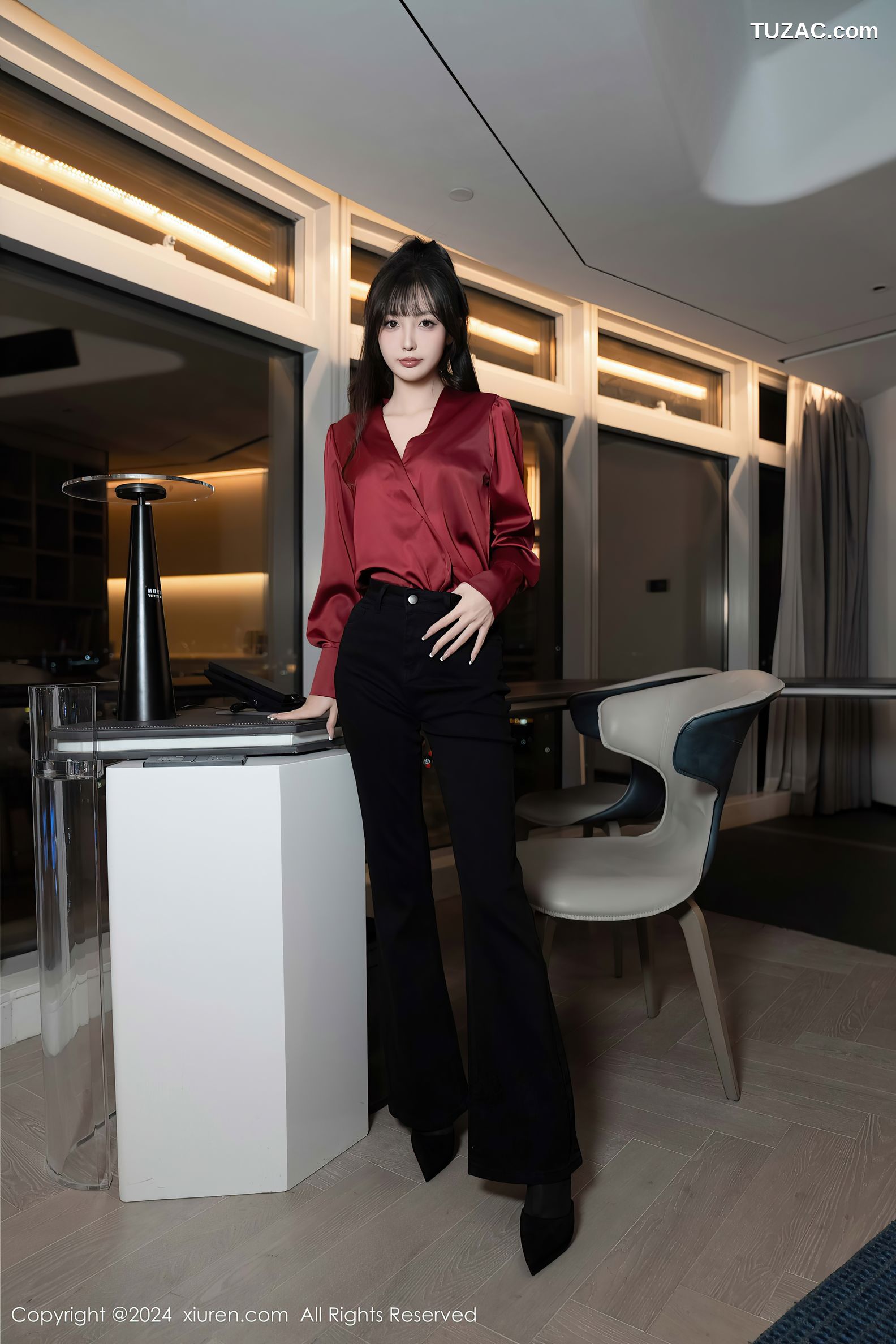 XiuRen秀人网-9299-林星阑-红衫黑色长裤黑色蕾丝内衣黑丝-2024.10.16