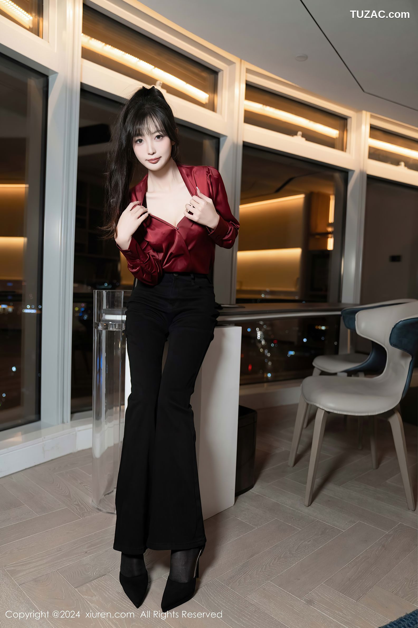 XiuRen秀人网-9299-林星阑-红衫黑色长裤黑色蕾丝内衣黑丝-2024.10.16