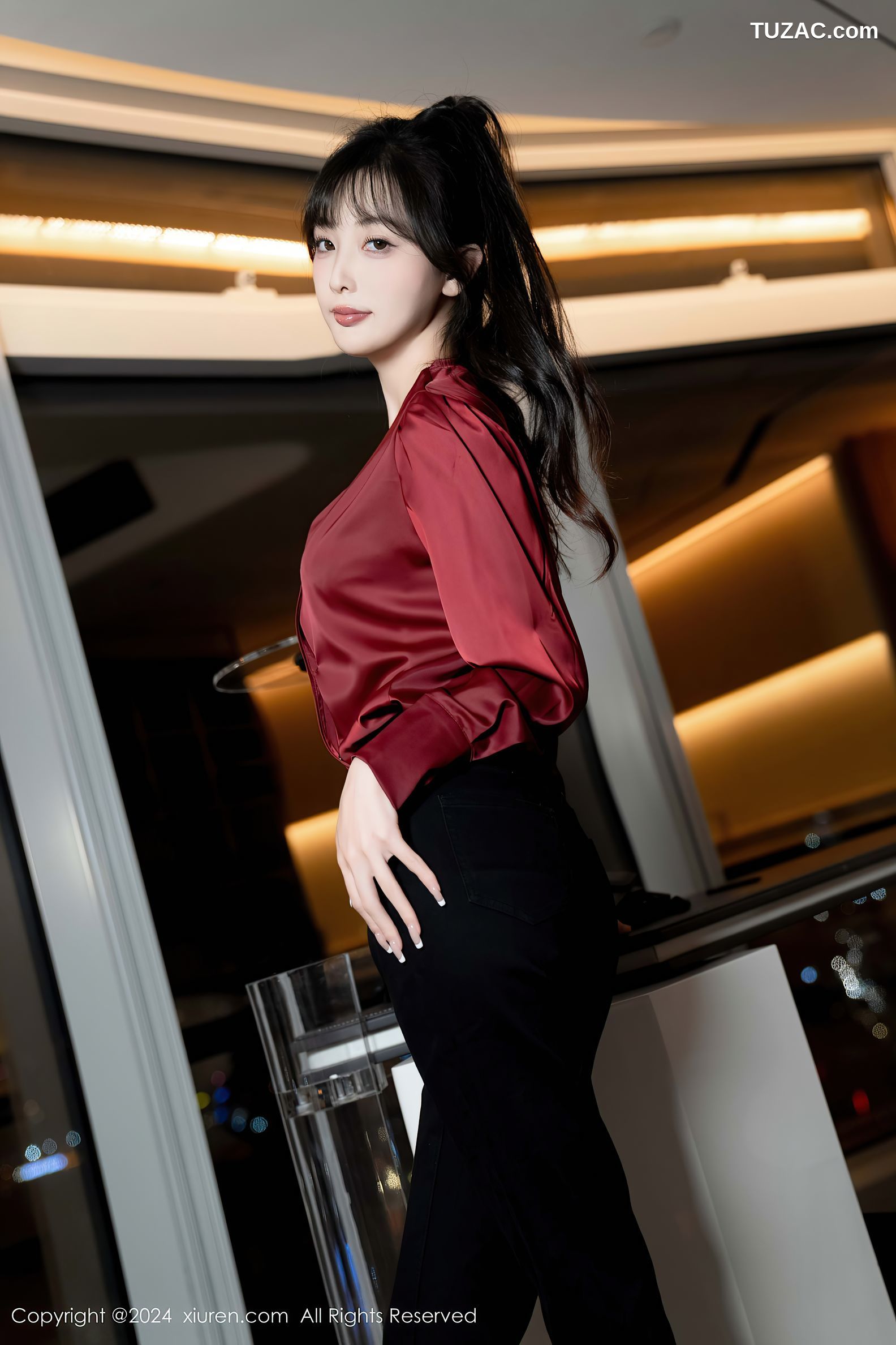 XiuRen秀人网-9299-林星阑-红衫黑色长裤黑色蕾丝内衣黑丝-2024.10.16