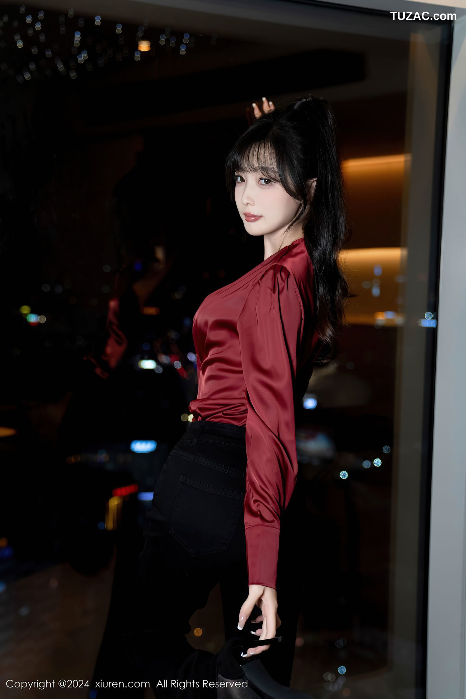 XiuRen秀人网-9299-林星阑-红衫黑色长裤黑色蕾丝内衣黑丝-2024.10.16