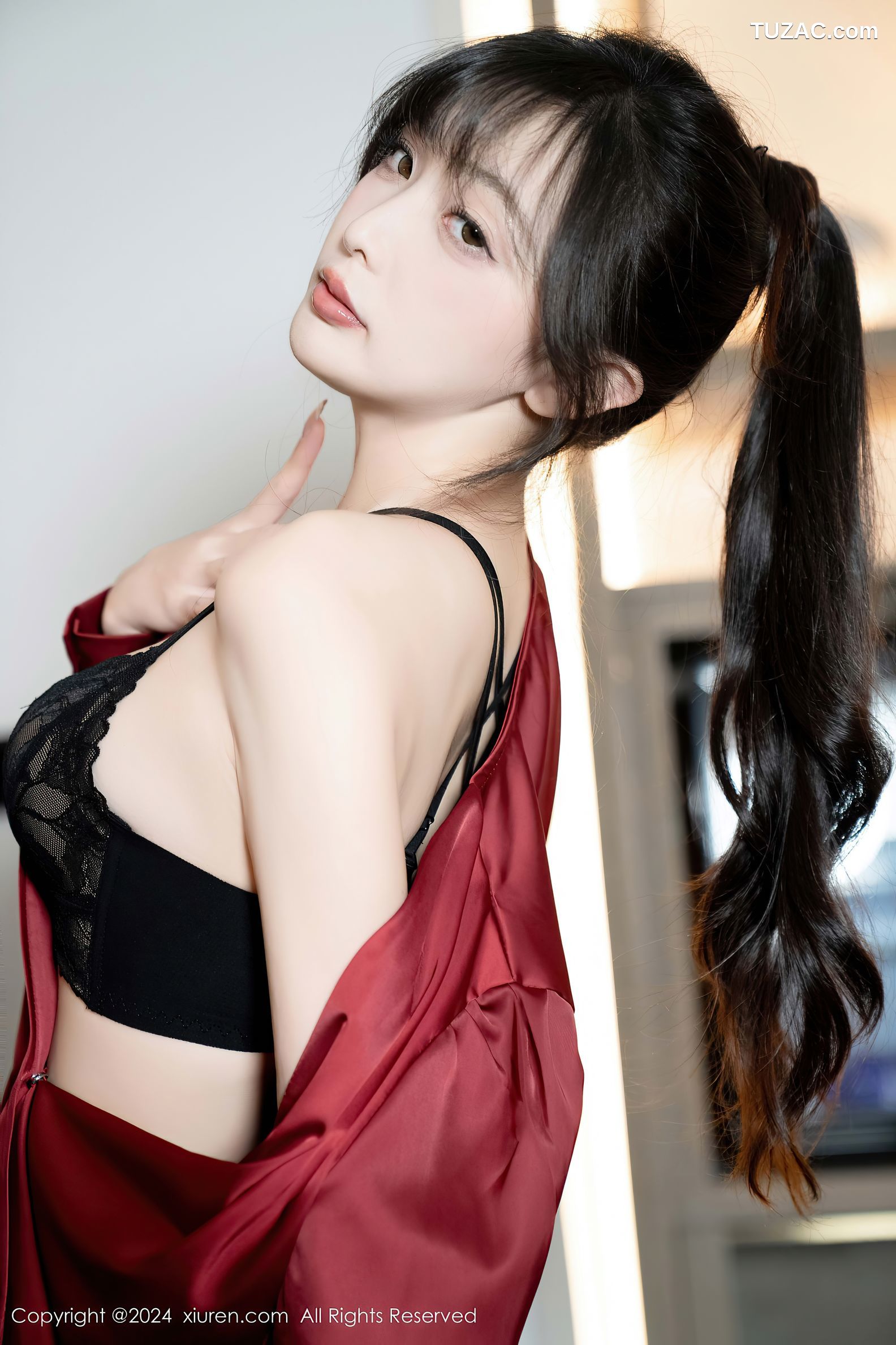 XiuRen秀人网-9299-林星阑-红衫黑色长裤黑色蕾丝内衣黑丝-2024.10.16