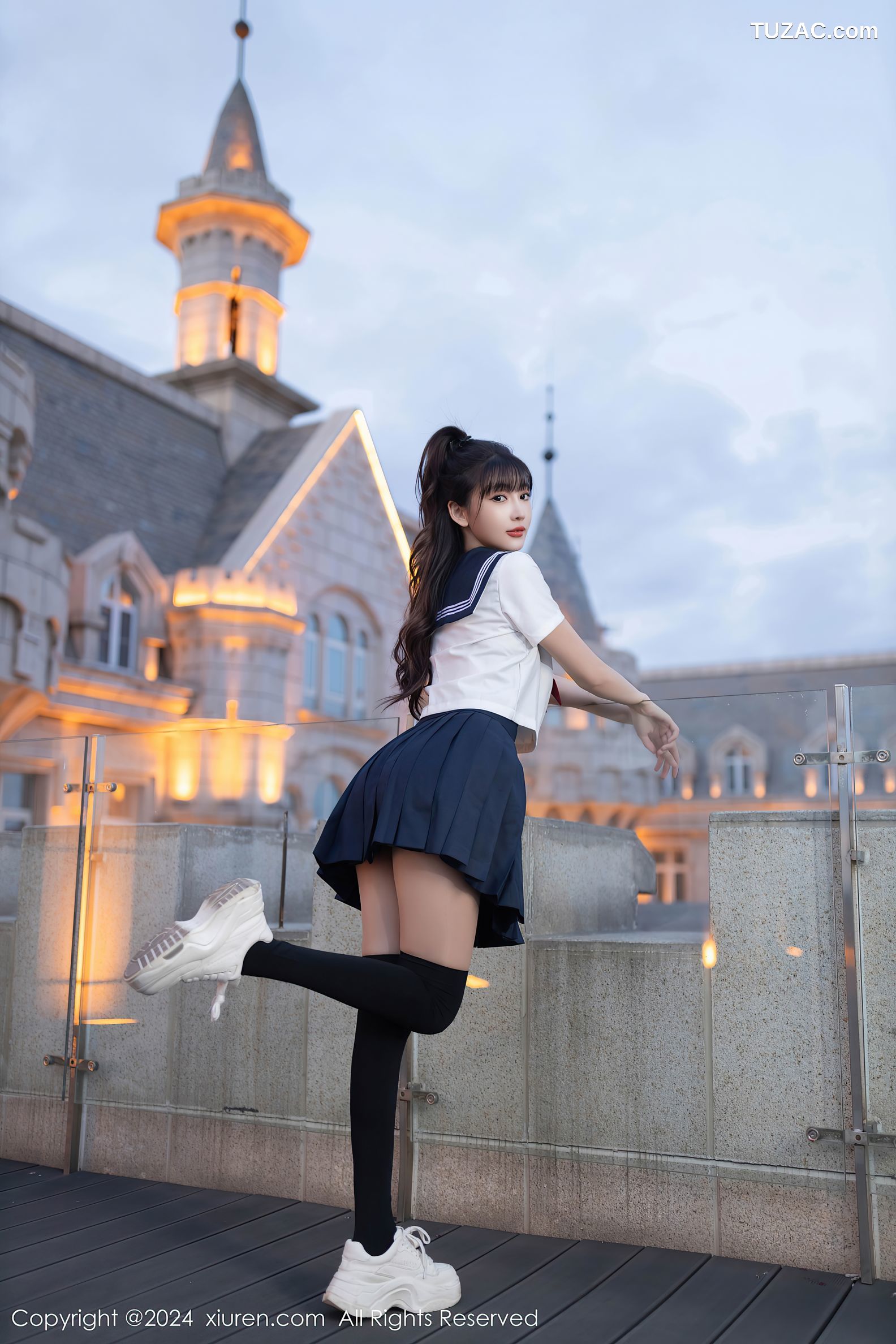 XiuRen秀人网-9305-陆萱萱-学生装水手服深蓝短裙浴室湿身-2024.10.17