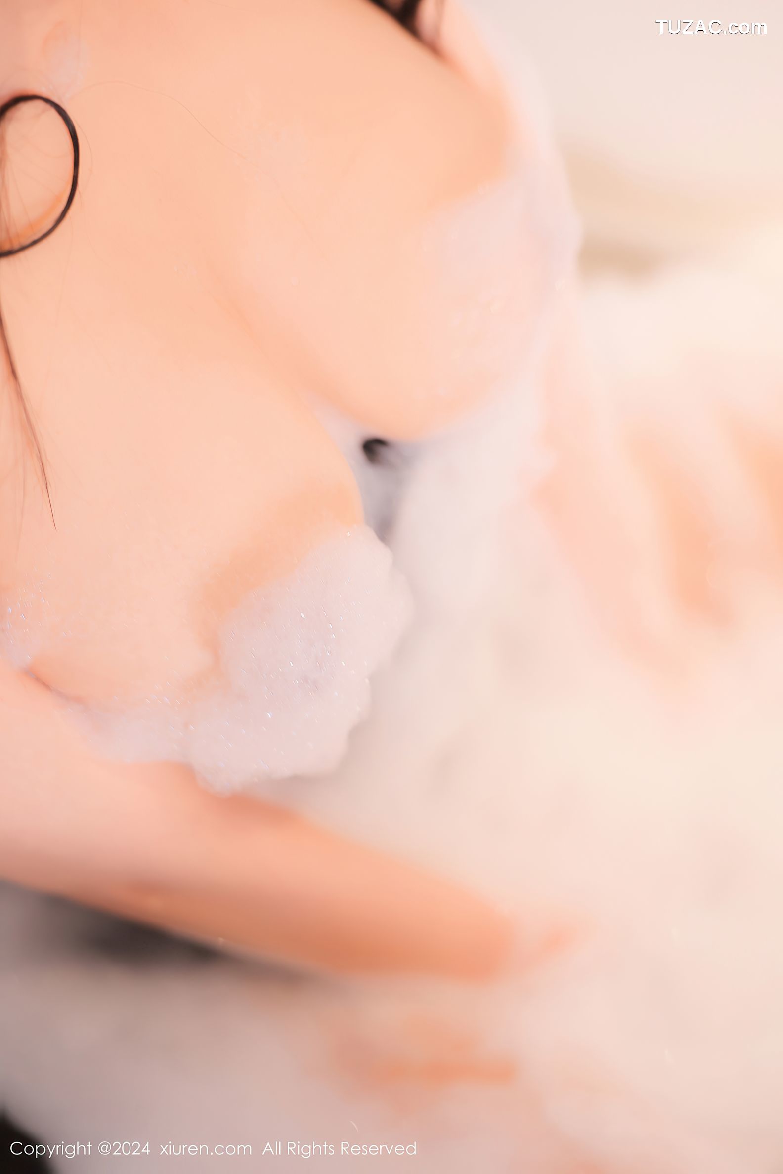 XiuRen秀人网-9306-柚柚小奶瓶-棕色吊带浴缸泡泡浴-2024.10.18