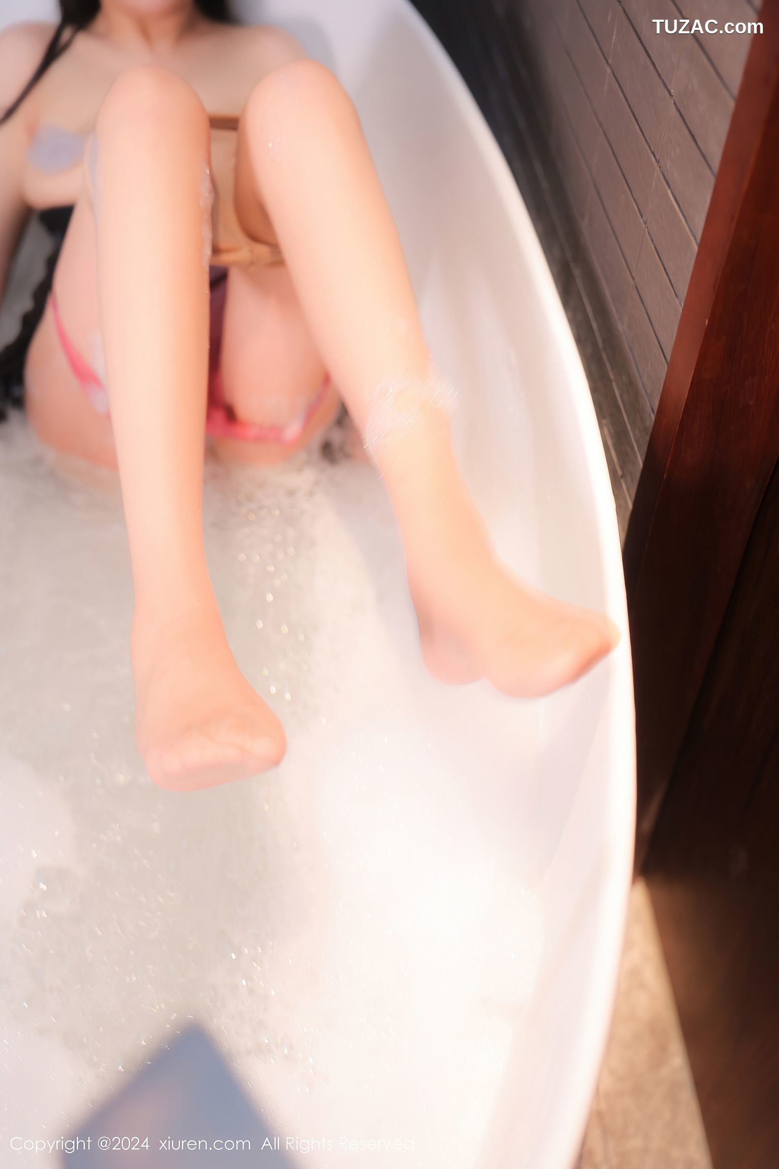 XiuRen秀人网-9306-柚柚小奶瓶-棕色吊带浴缸泡泡浴-2024.10.18