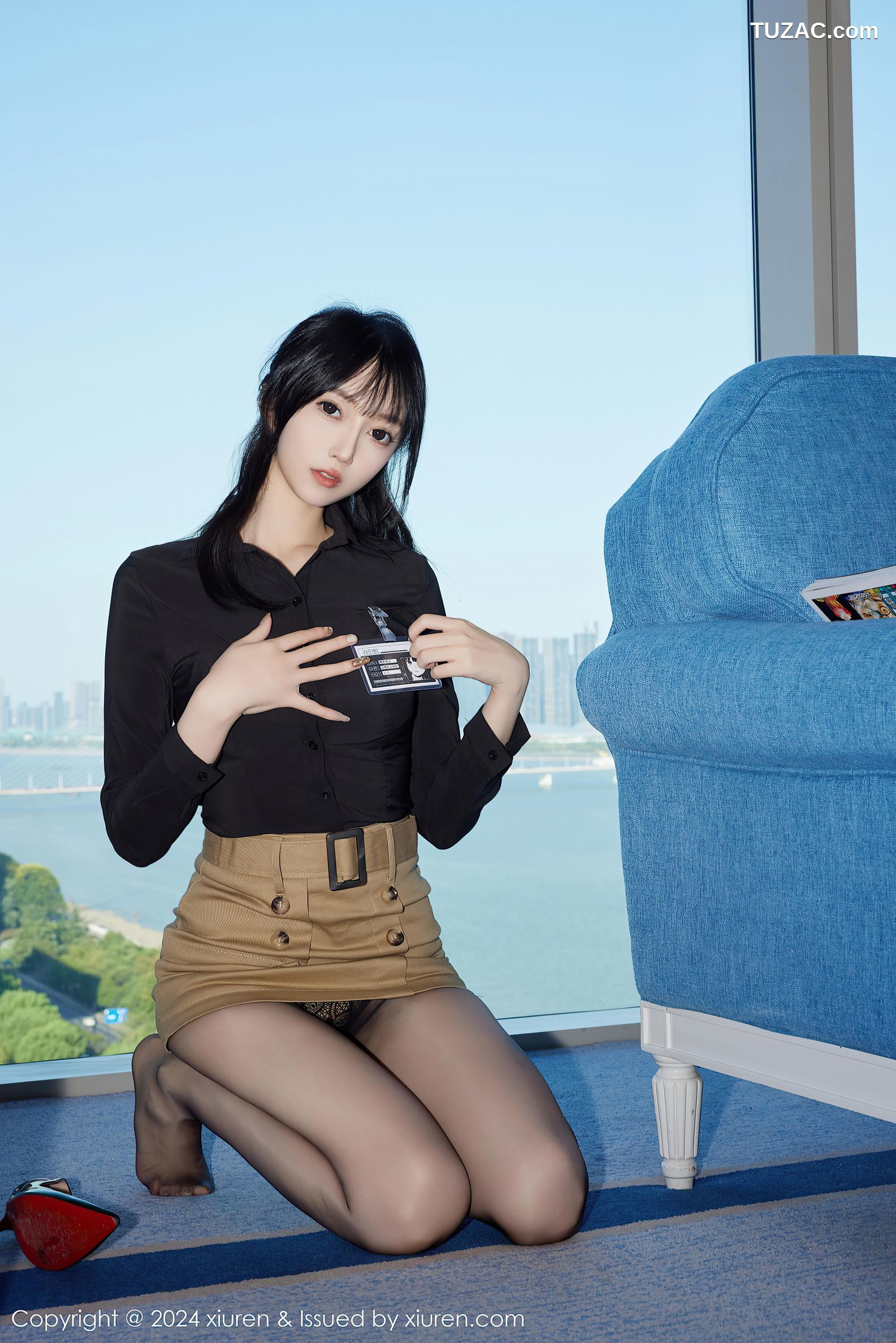 XiuRen秀人网-9309-玥儿玥er-黑衬衫米色短裙长腿黑丝-2024.10.18
