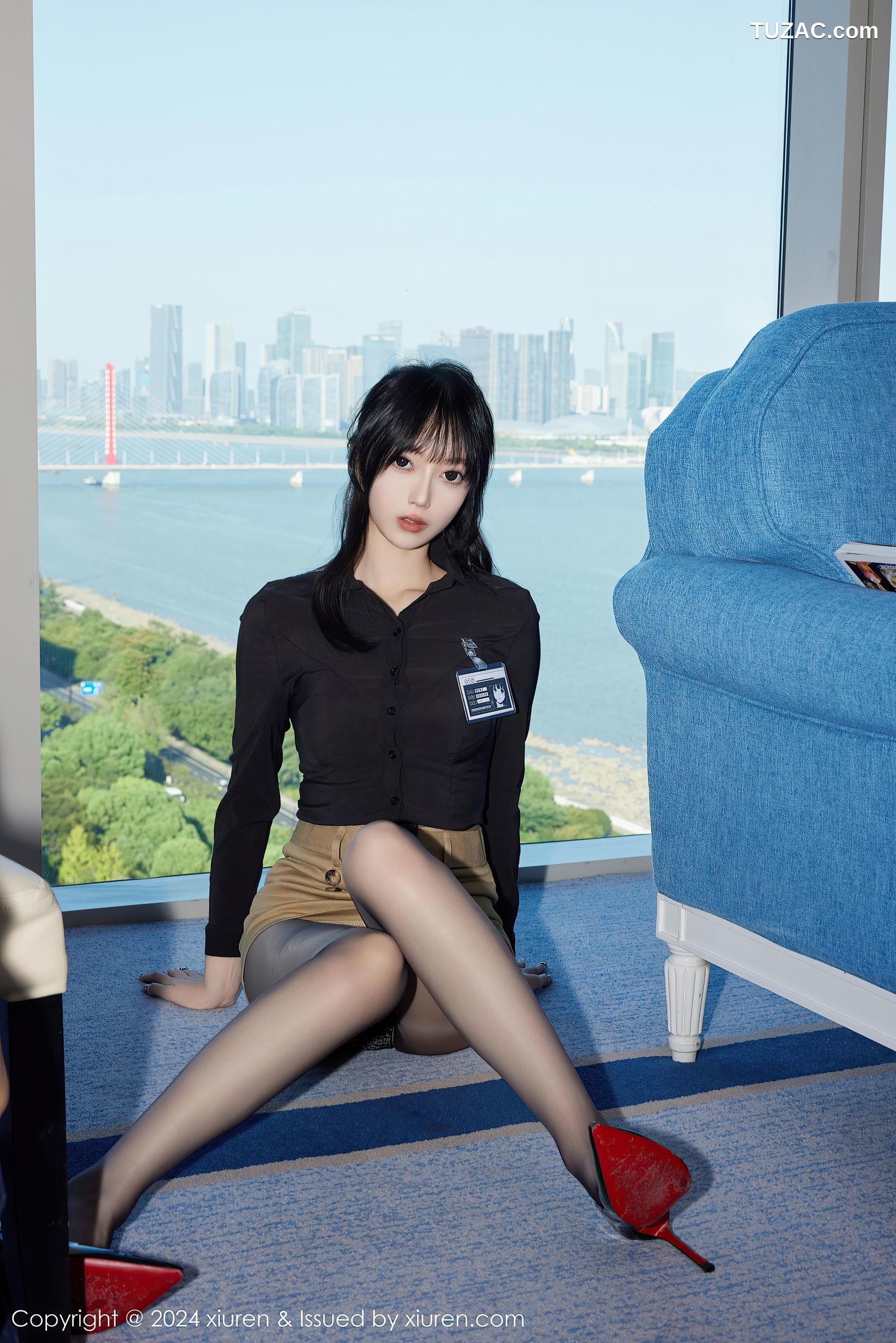 XiuRen秀人网-9309-玥儿玥er-黑衬衫米色短裙长腿黑丝-2024.10.18