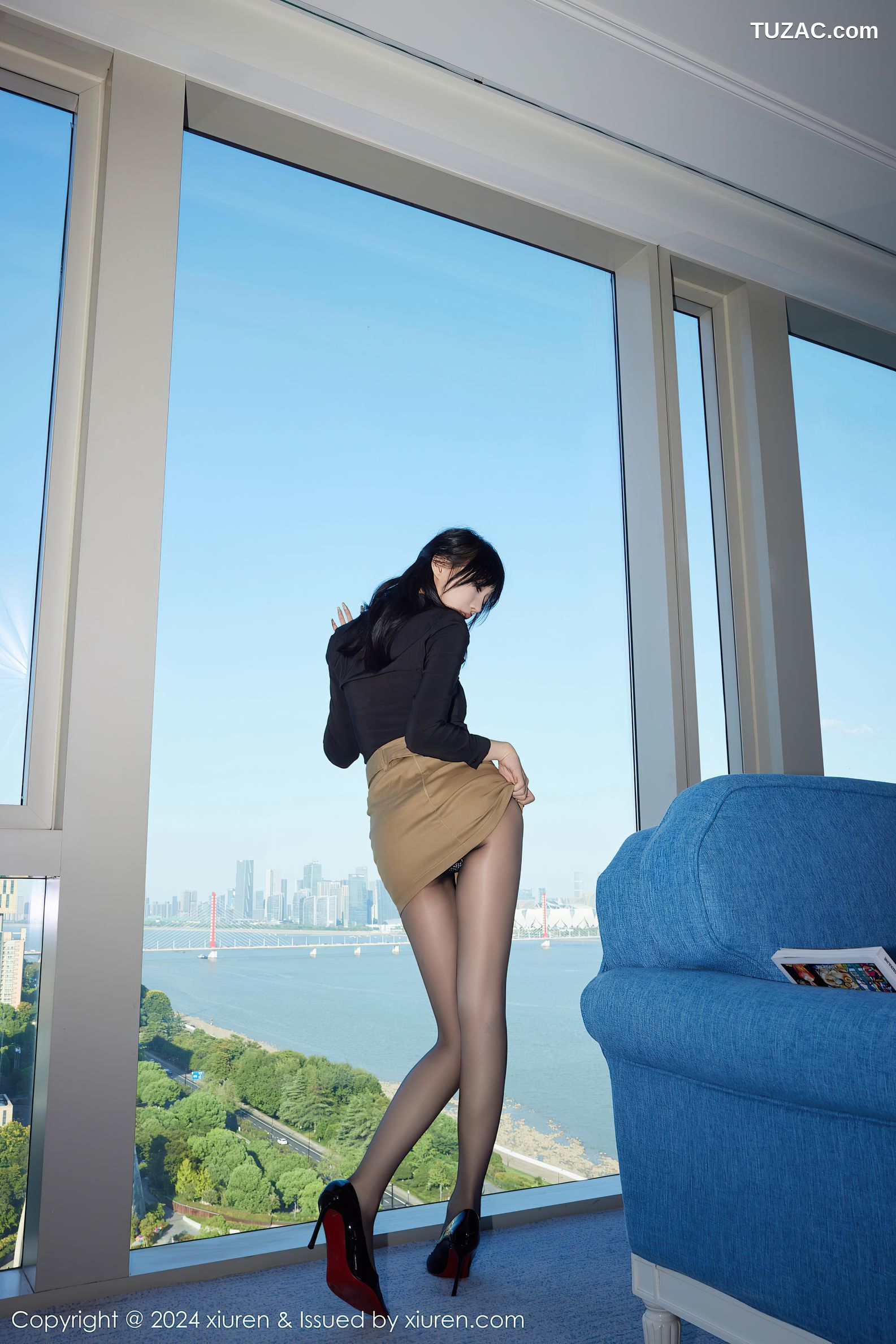 XiuRen秀人网-9309-玥儿玥er-黑衬衫米色短裙长腿黑丝-2024.10.18