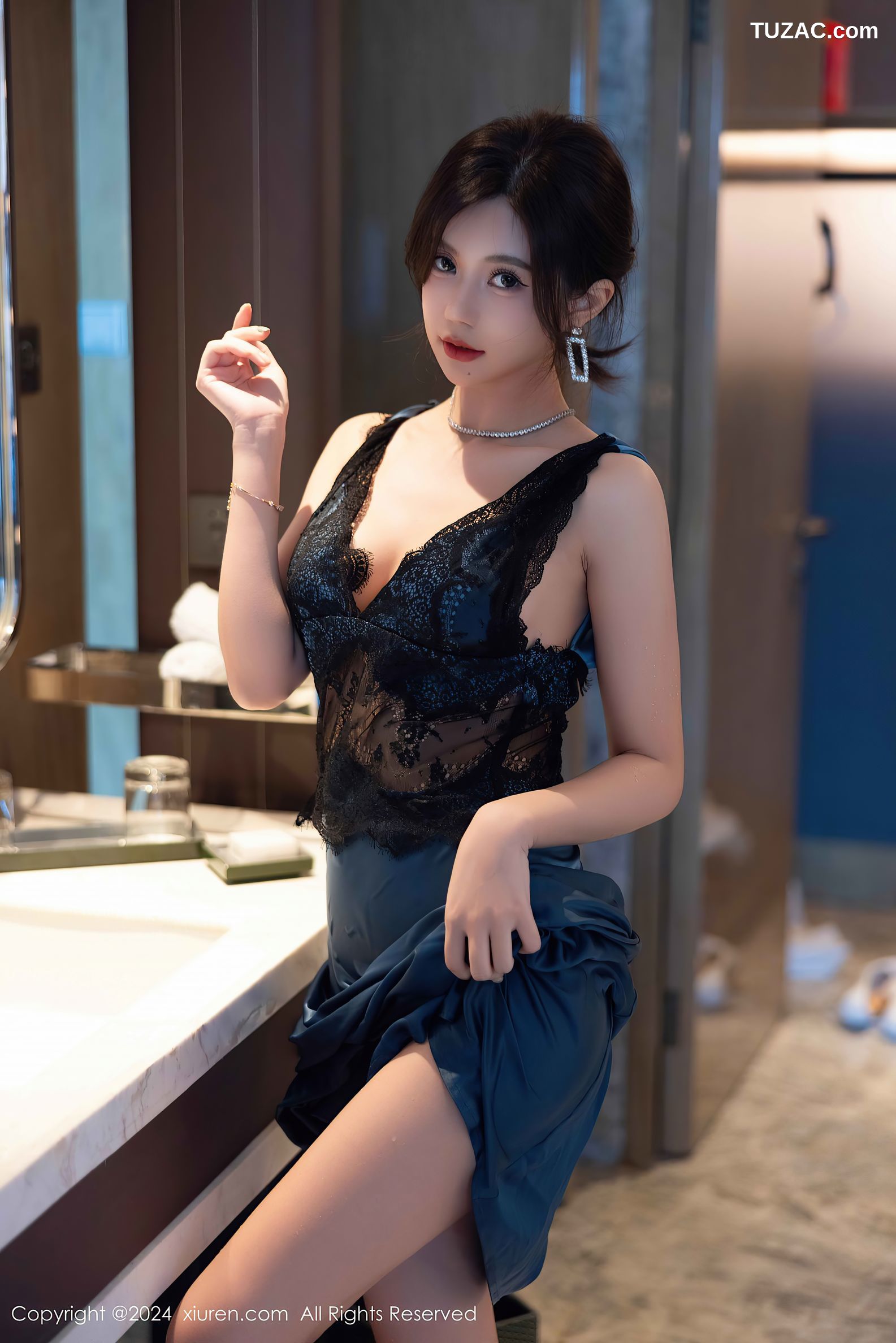 XiuRen秀人网-9310-绮里嘉ula-黑蕾丝衫蓝裙浴室玉体诱惑-2024.10.18