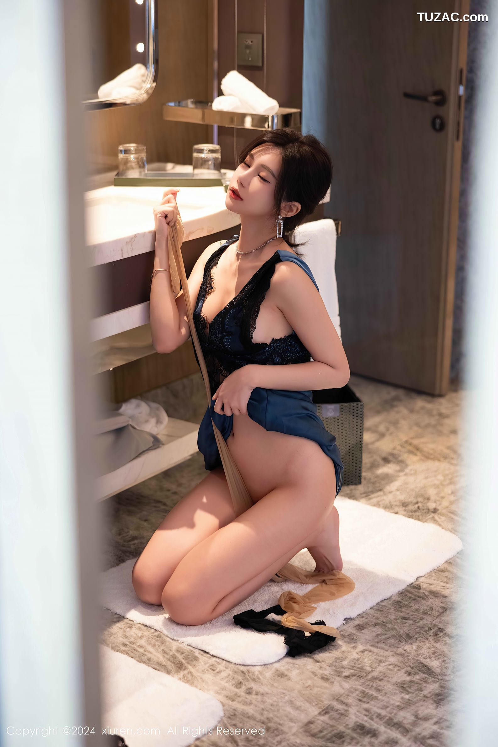 XiuRen秀人网-9310-绮里嘉ula-黑蕾丝衫蓝裙浴室玉体诱惑-2024.10.18