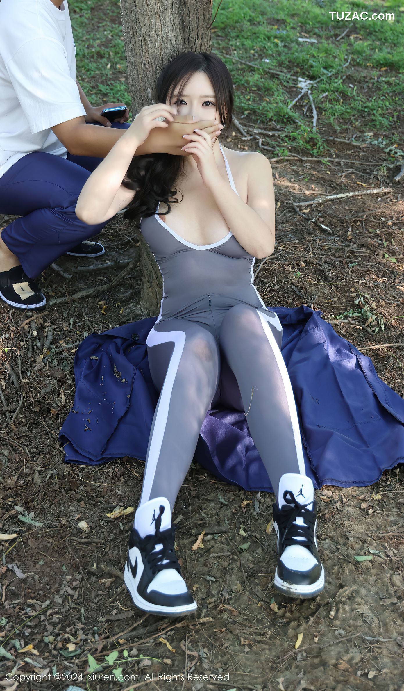 XiuRen秀人网-9311-小薯条nienie-户外钓鱼主题灰蓝紧身运动服-2024.10.18