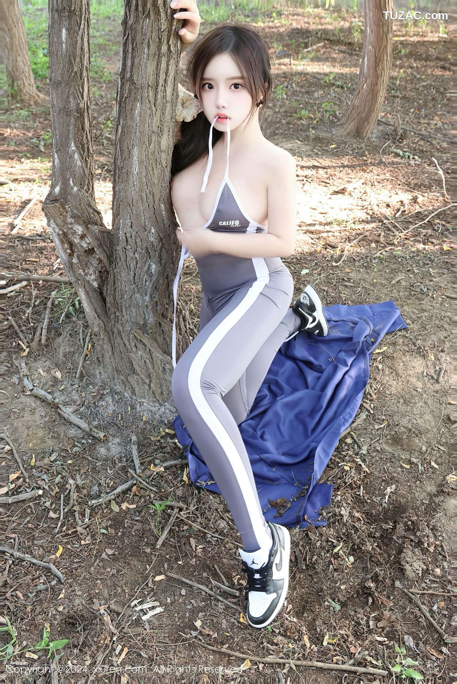 XiuRen秀人网-9311-小薯条nienie-户外钓鱼主题灰蓝紧身运动服-2024.10.18