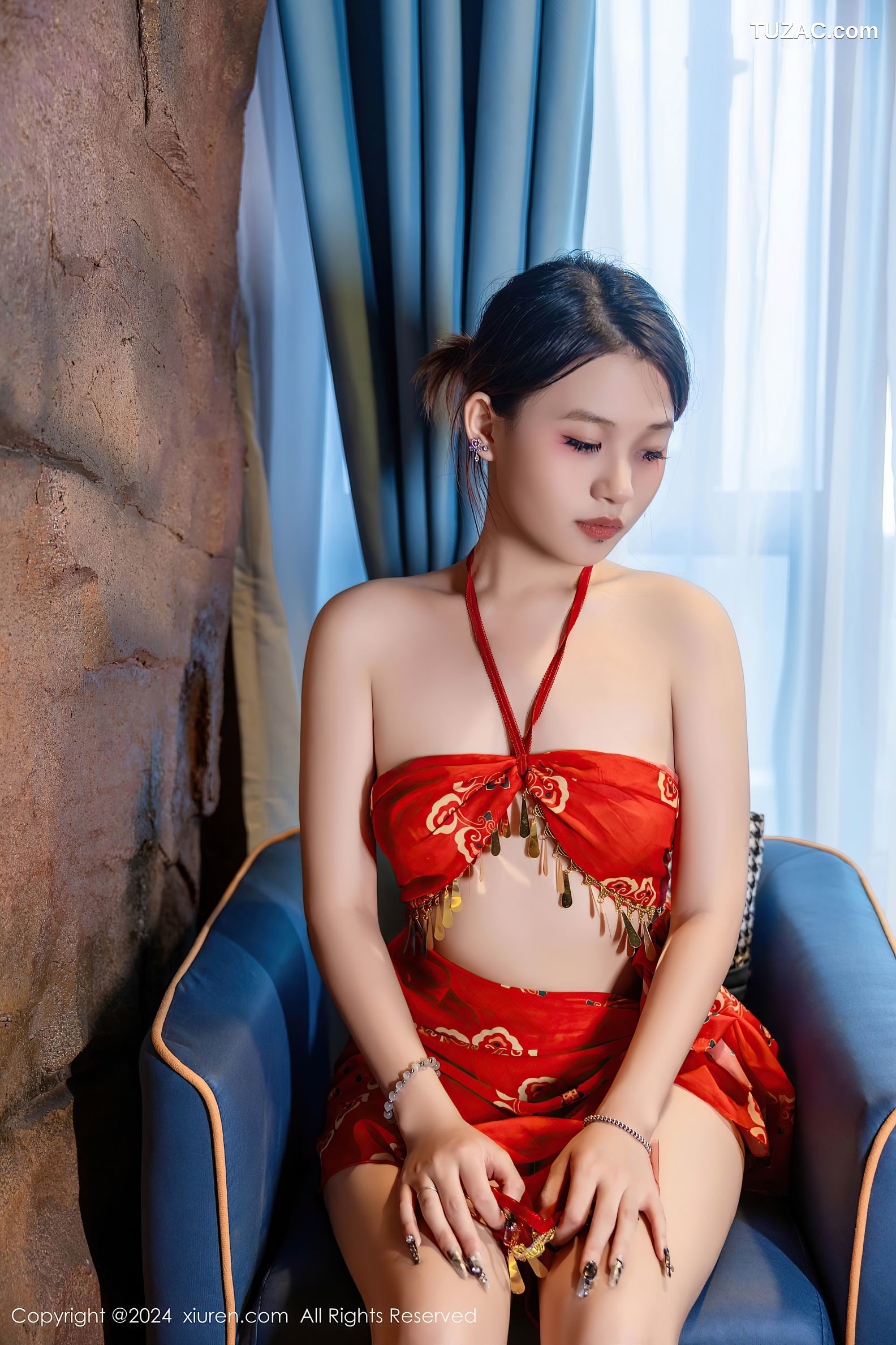 XiuRen秀人网-9323-吴婷婉-红色民族服饰爆乳-2024.10.22