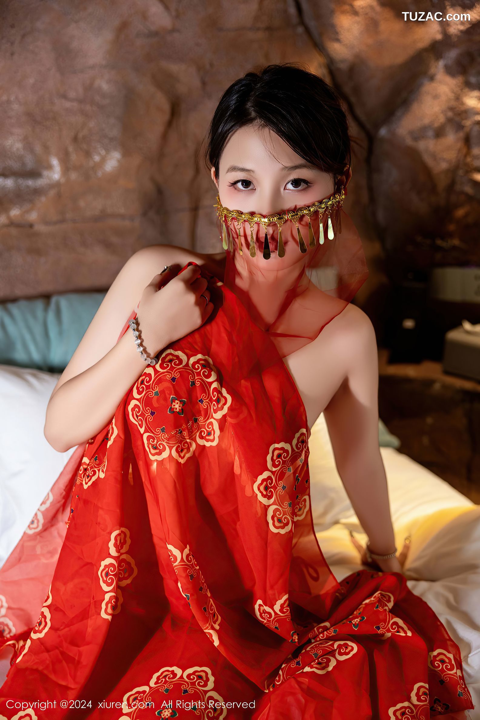 XiuRen秀人网-9323-吴婷婉-红色民族服饰爆乳-2024.10.22