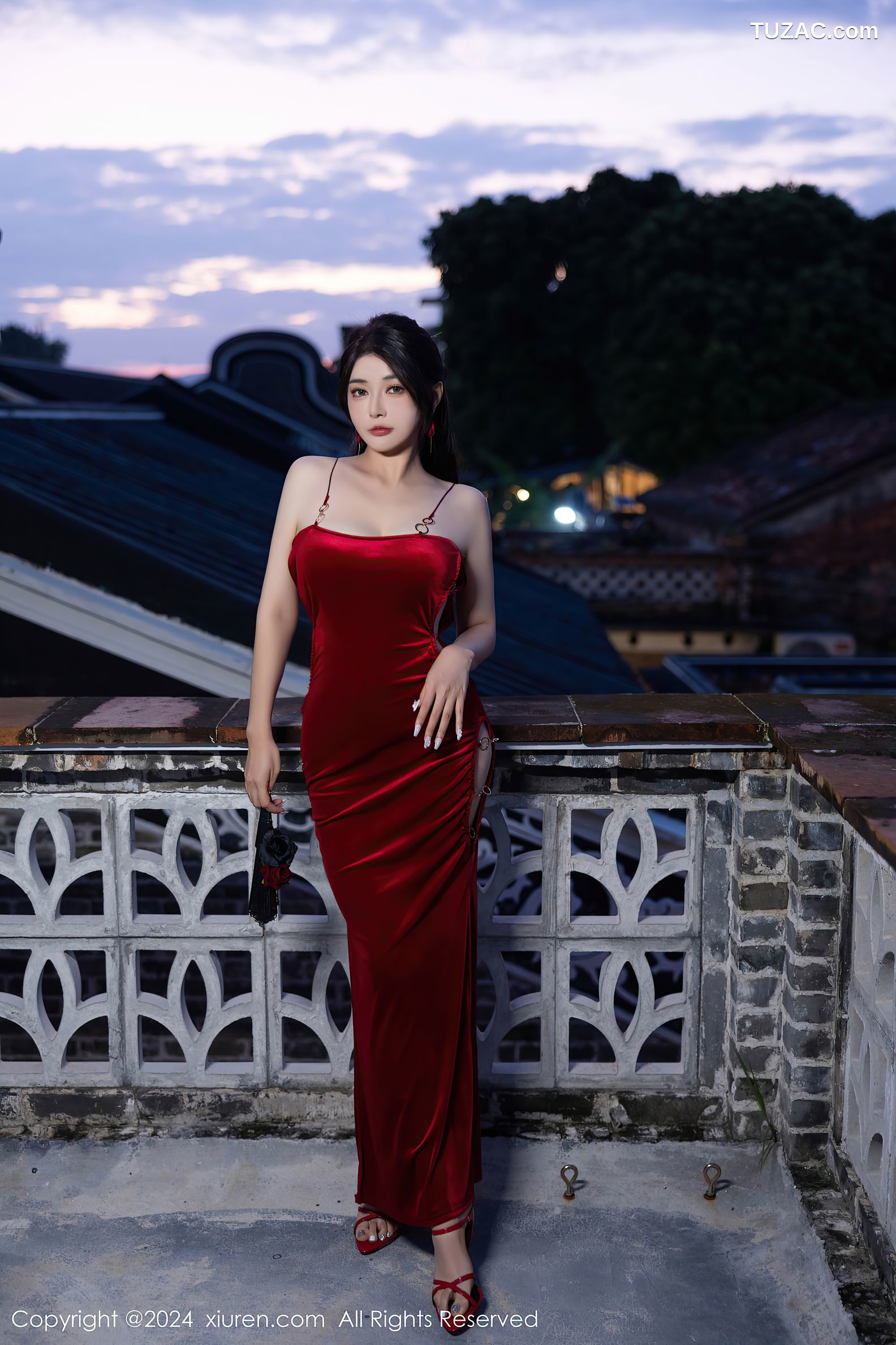 XiuRen秀人网-9327-凯竹Quinn-红色吊带长裙红蕾丝内衣-2024.10.22